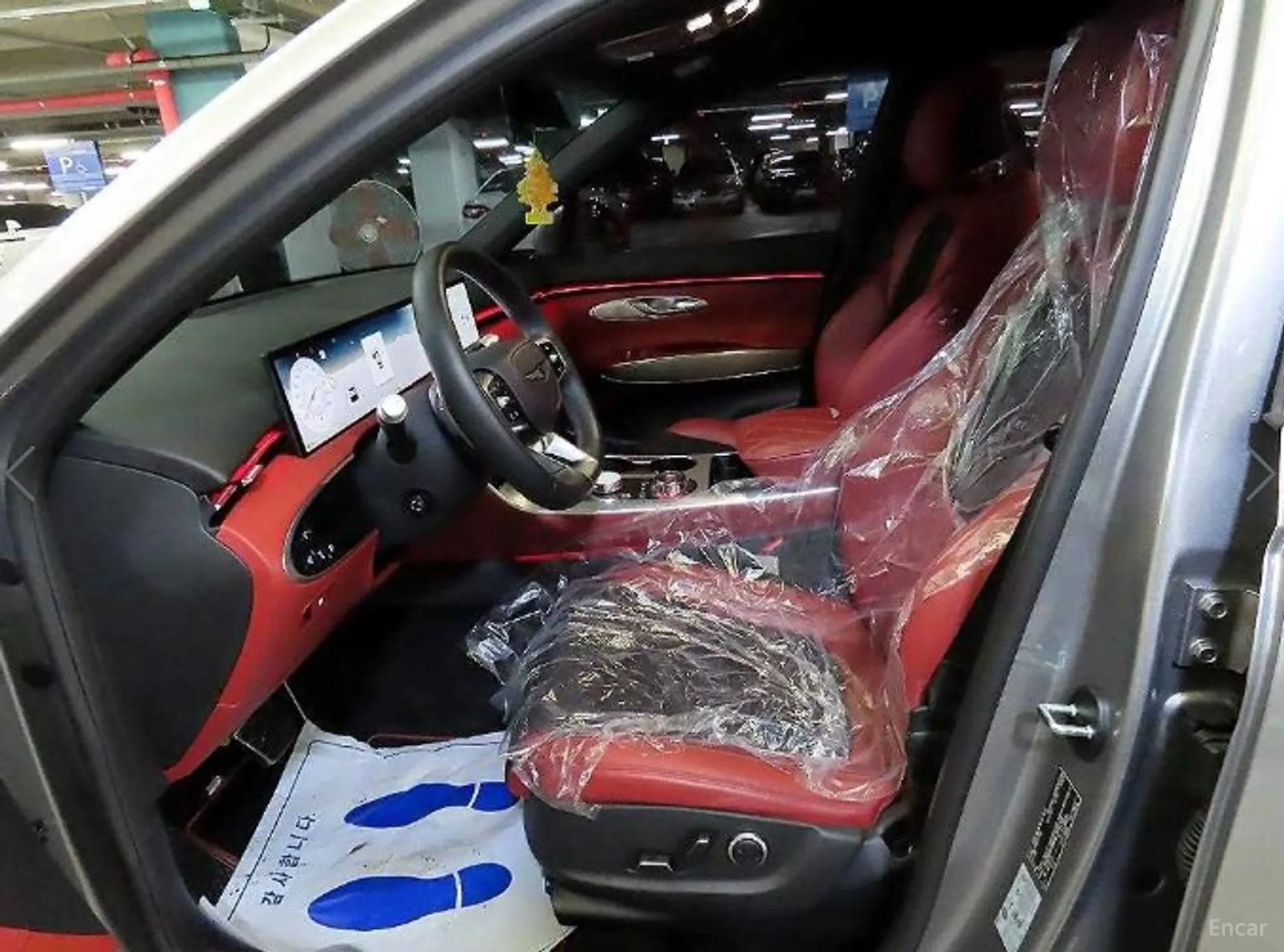 Genesis GV70 превью 6