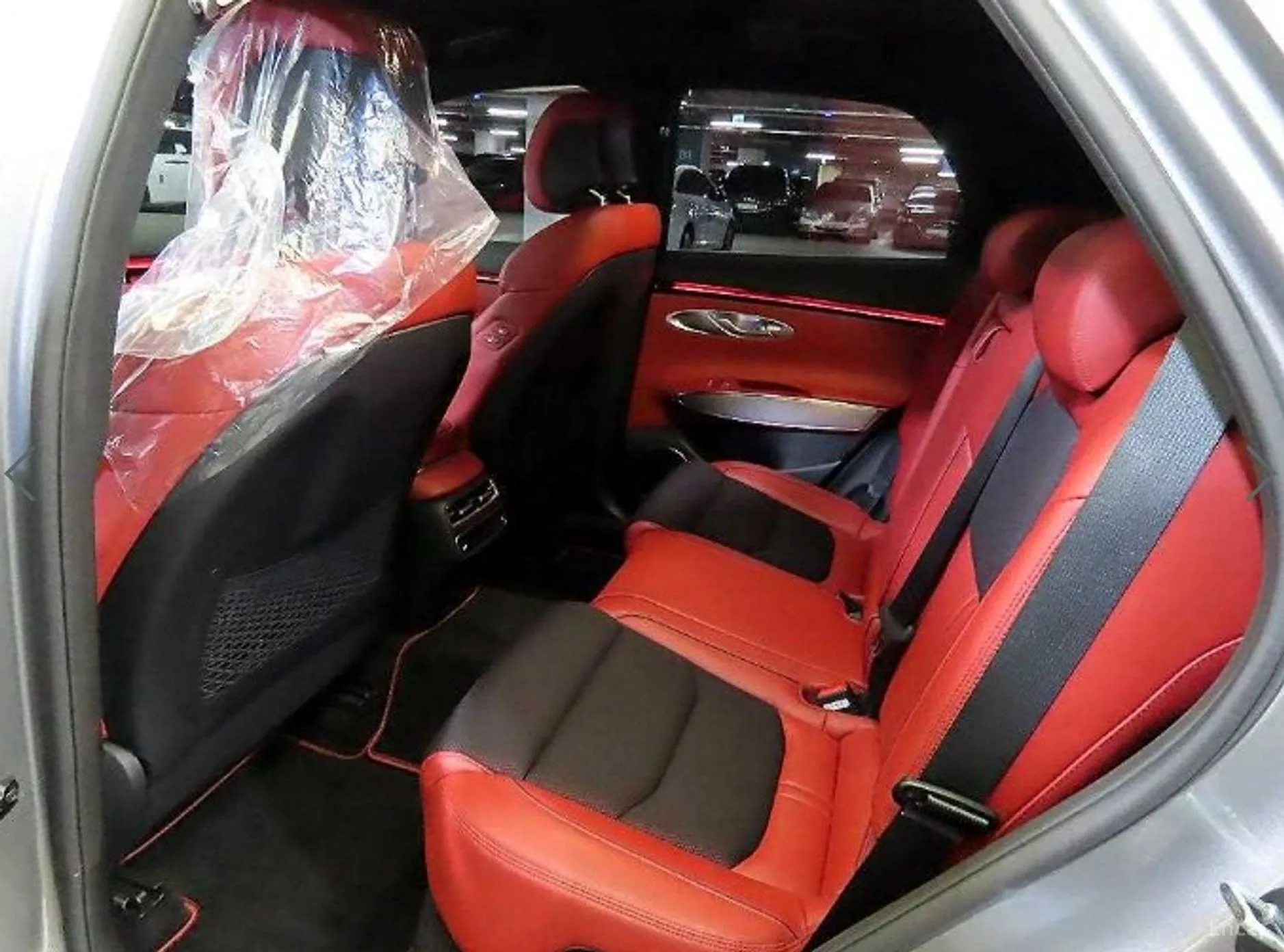 Genesis GV70 превью 7