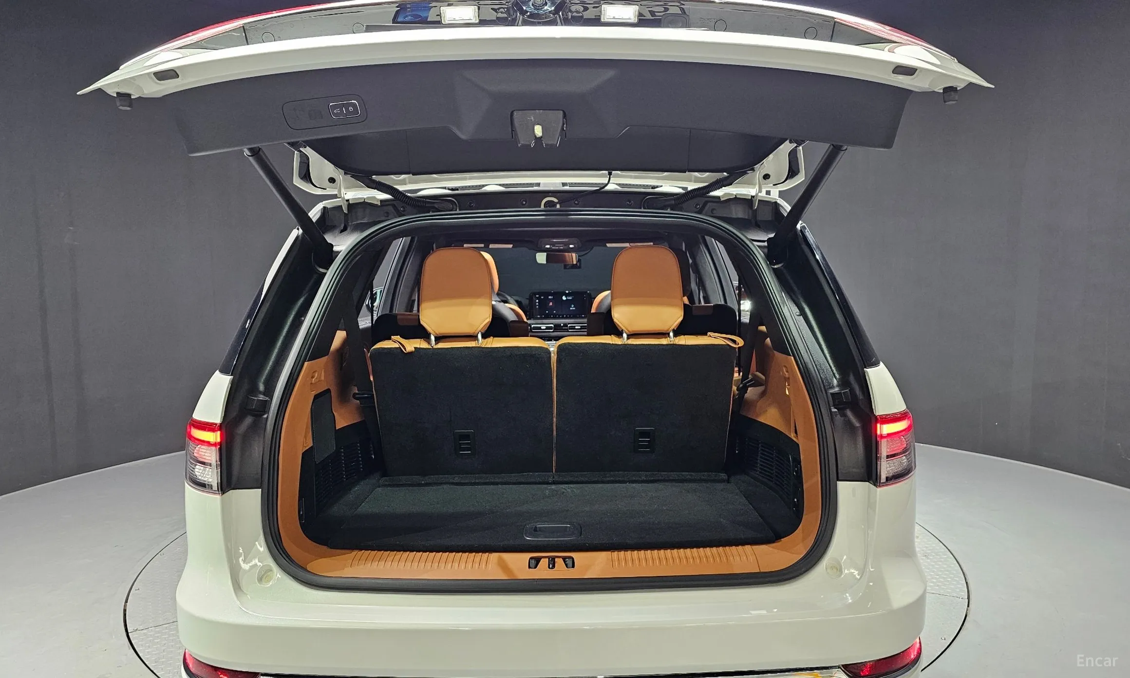 Lincoln Aviator 2nd Generation превью 20