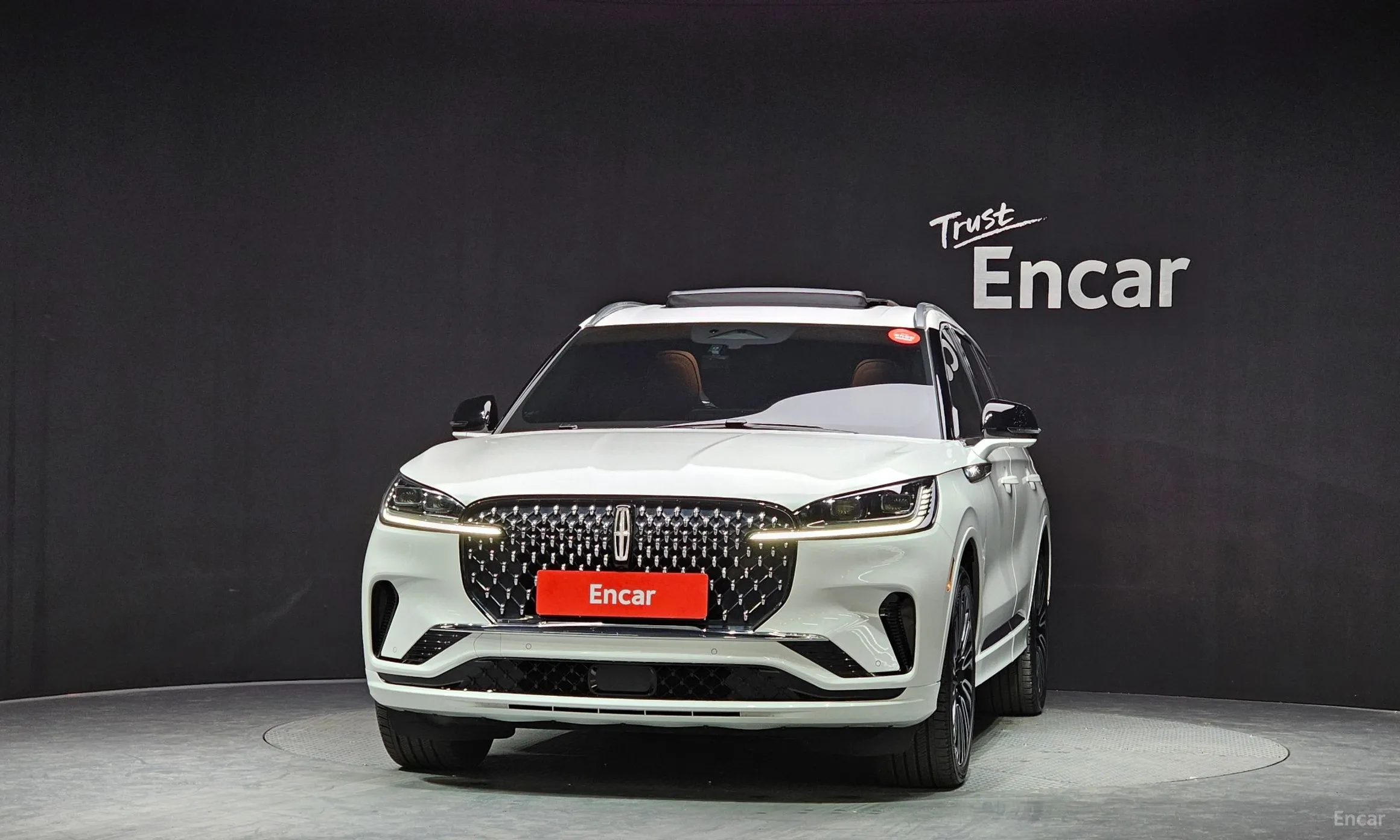 Lincoln Aviator 2nd Generation превью 3
