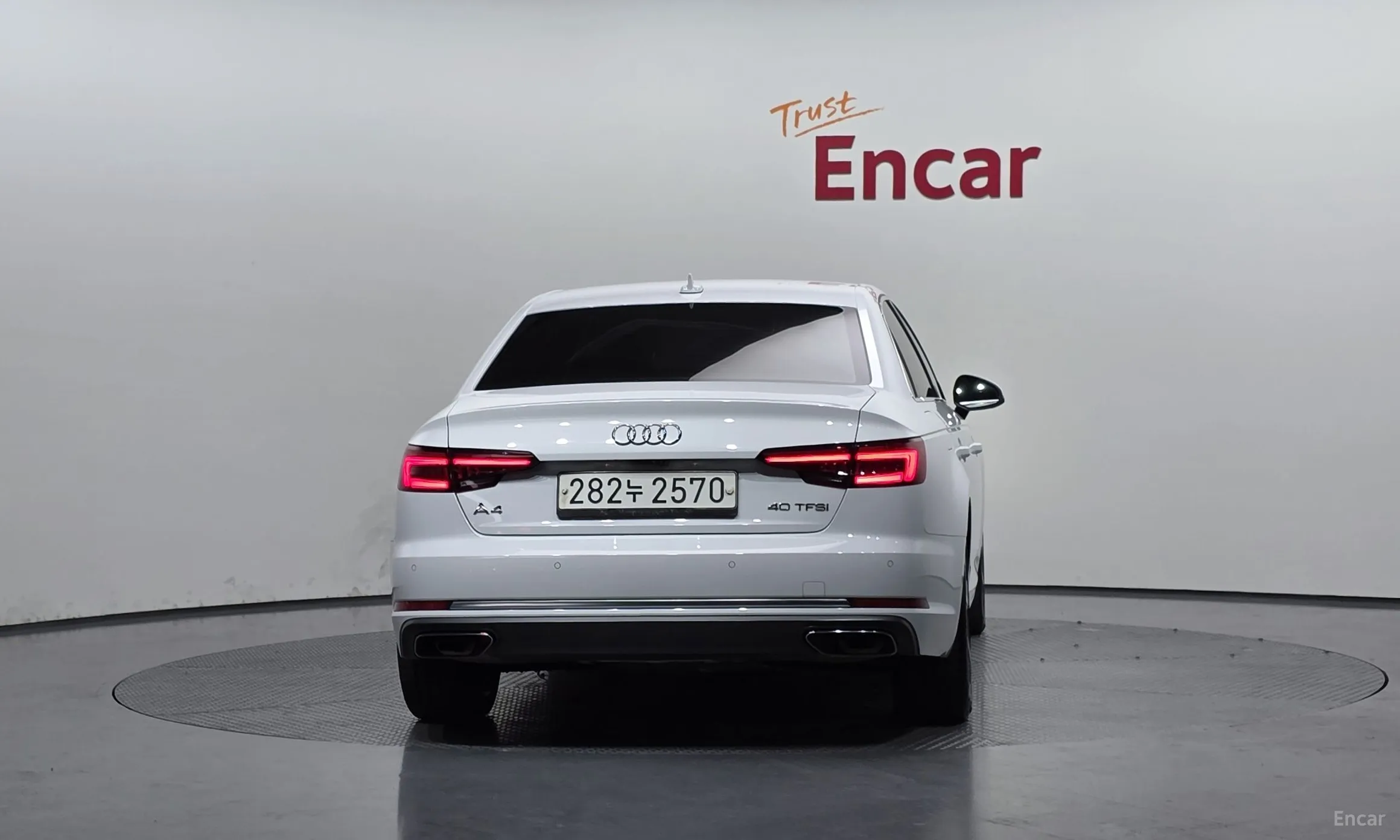 Audi A4 (B9) превью 4