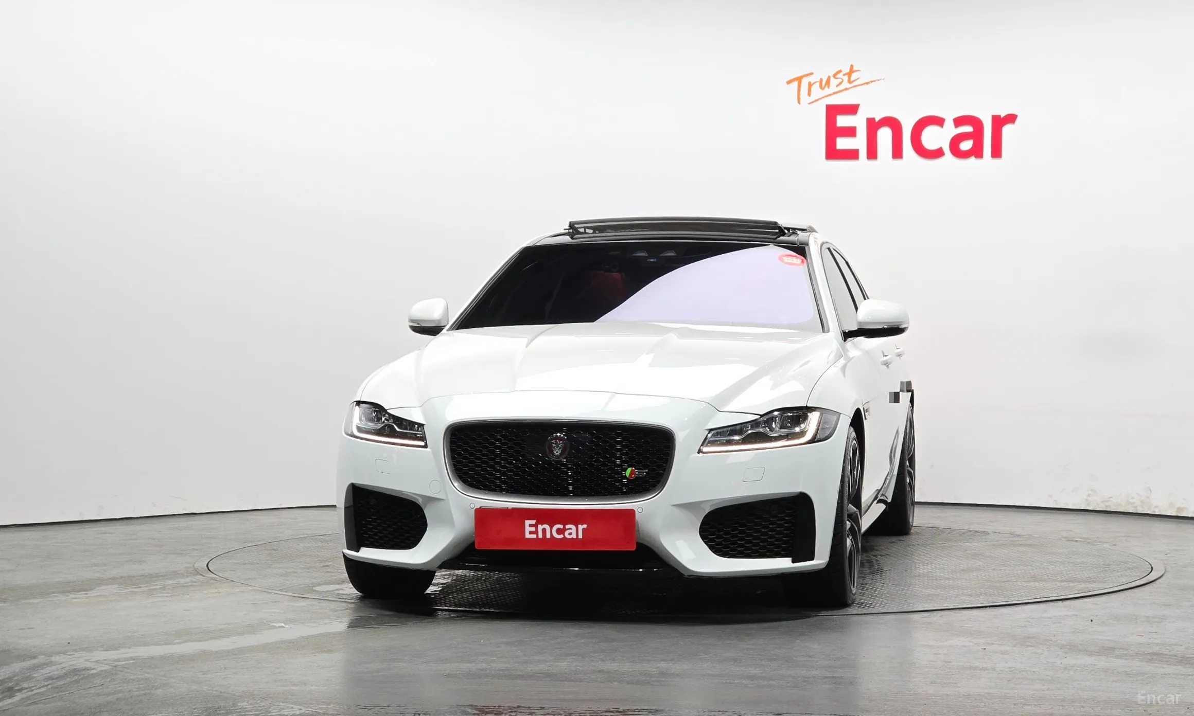 Jaguar XF (x260) превью 3