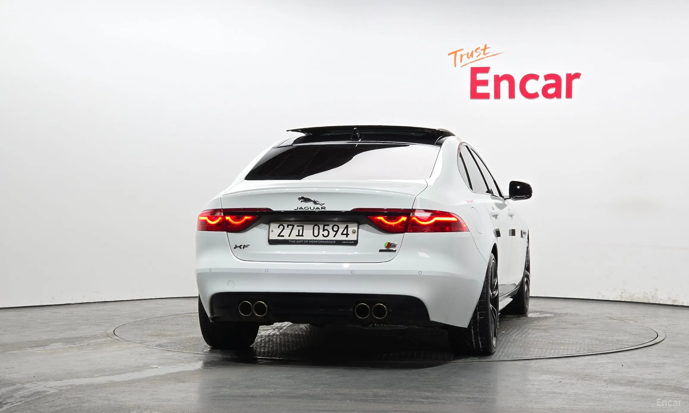 Jaguar XF (x260) превью 4