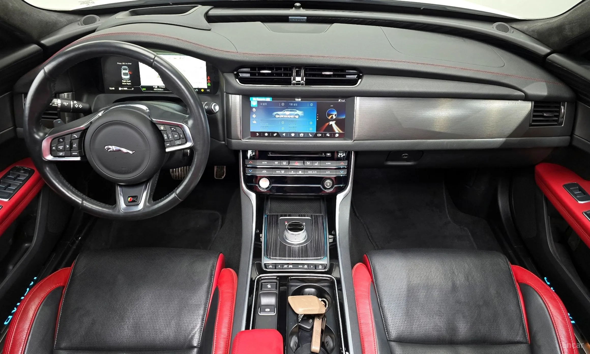 Jaguar XF (x260) превью 7