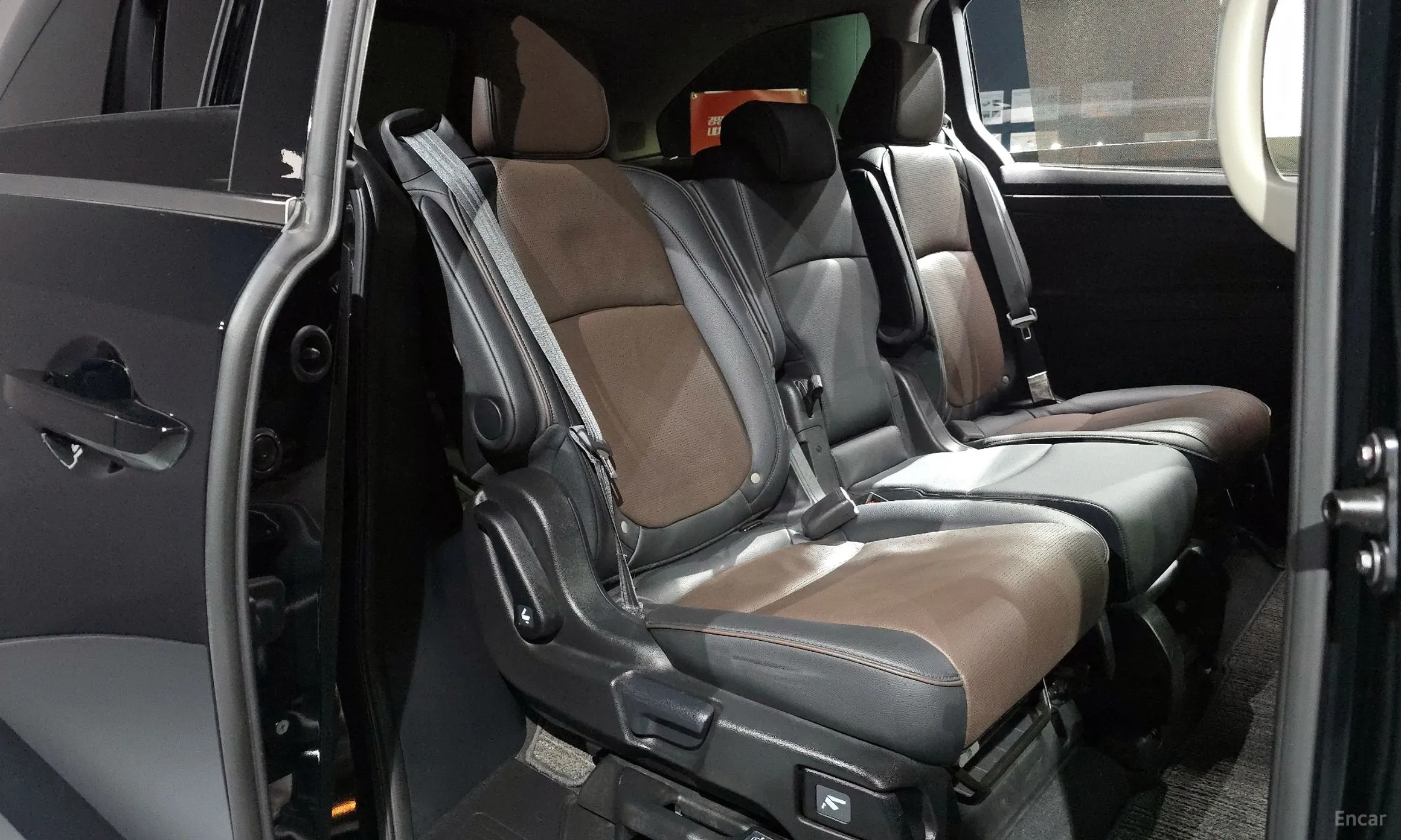Honda Odyssey превью 12