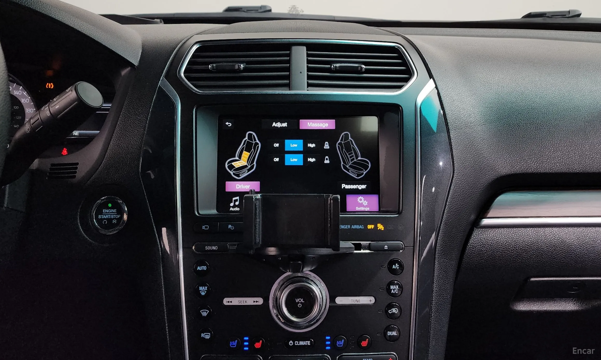 Ford Explorer превью 15