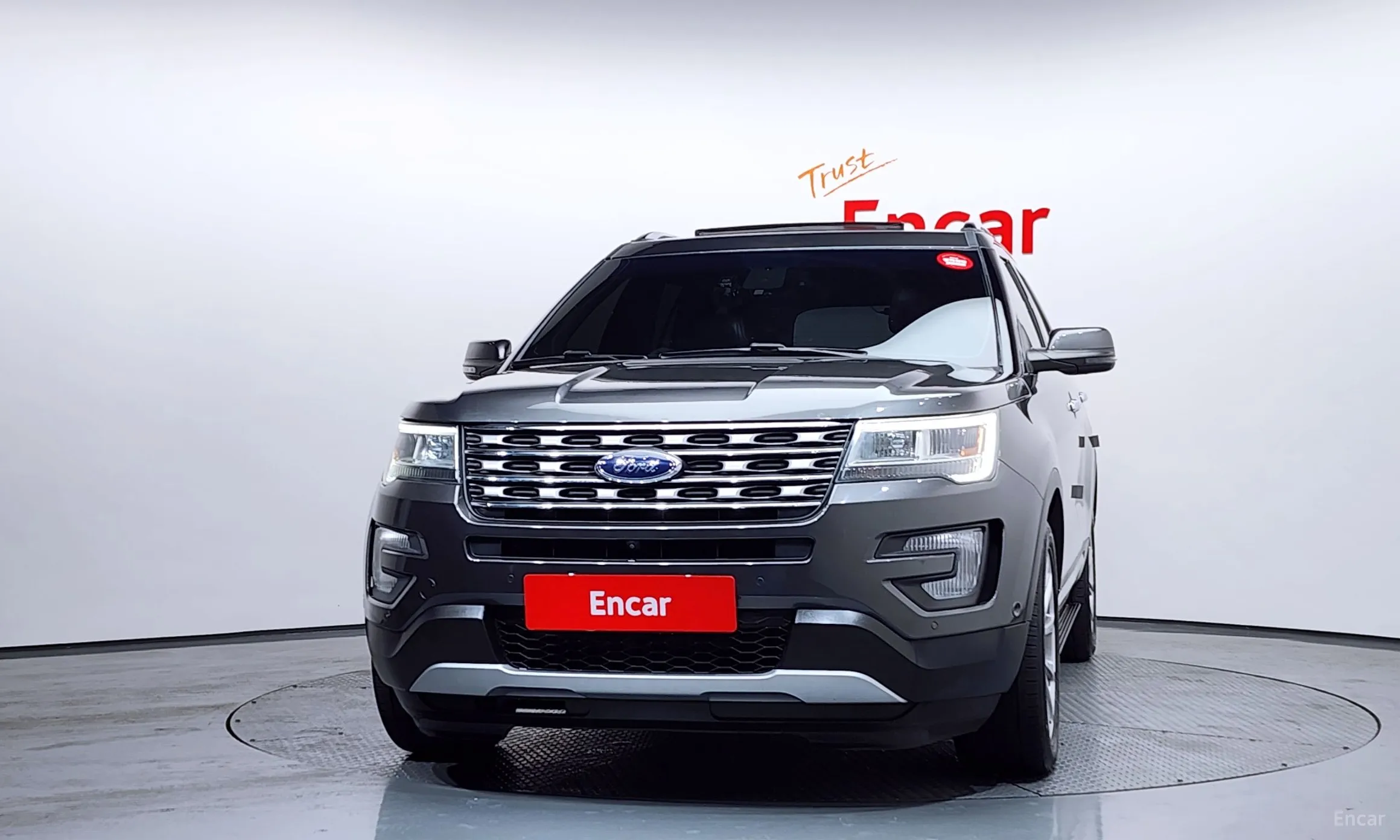 Ford Explorer превью 3