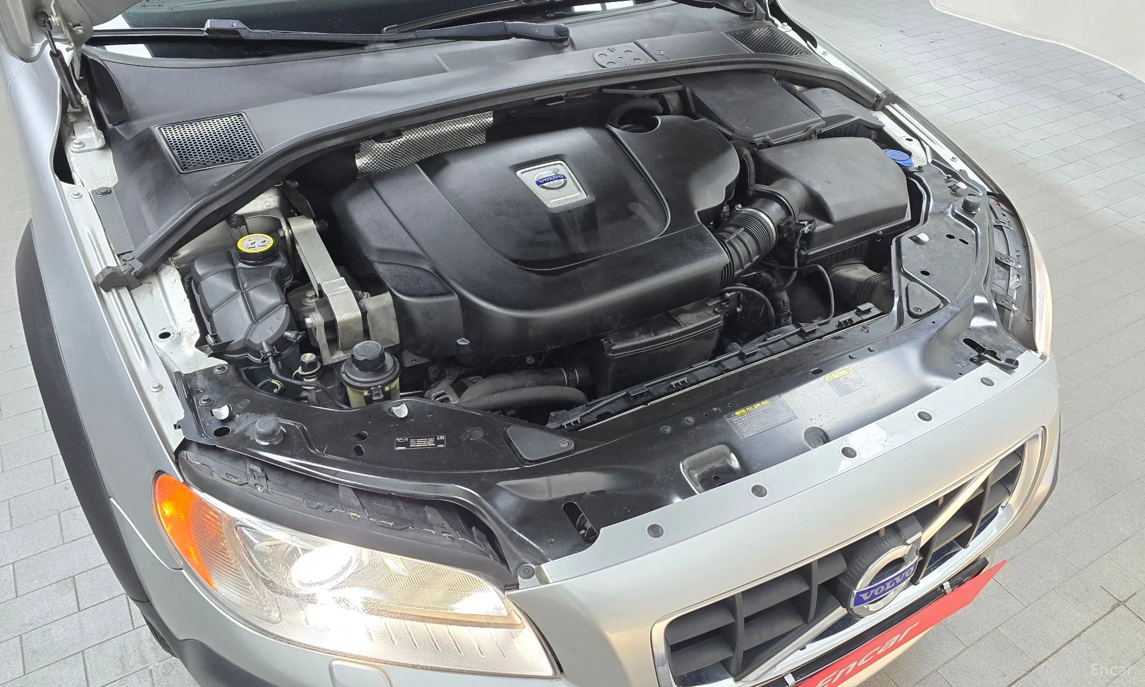 Volvo XC70 превью 6