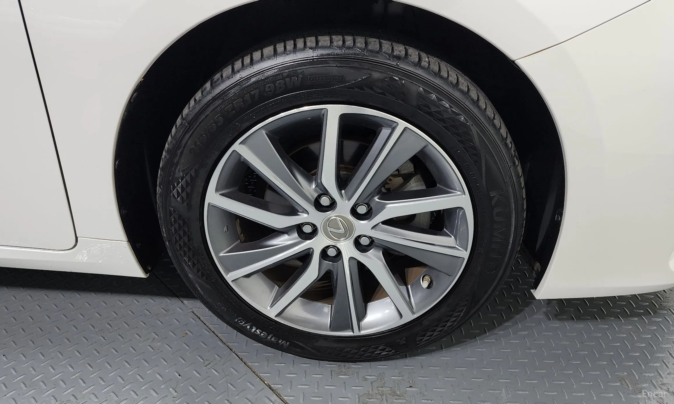 Lexus New ES300h превью 5