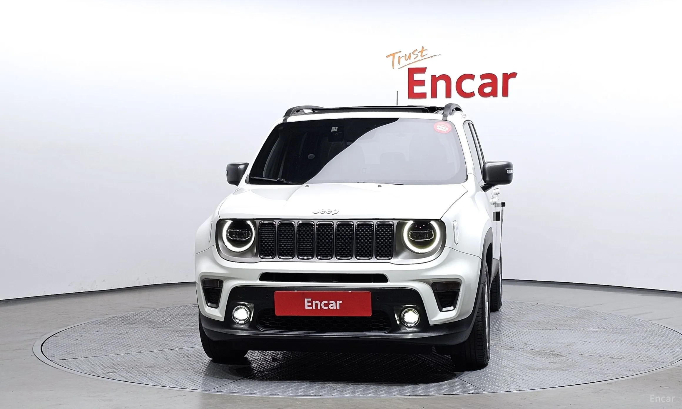 Jeep Renegade превью 3