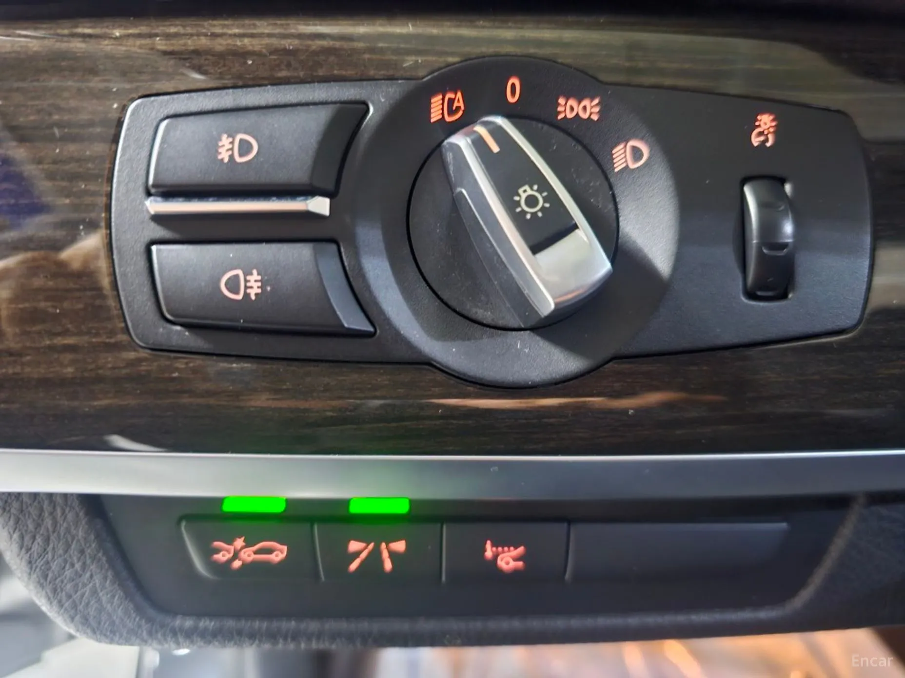 BMW 7 Series (F01) превью 14