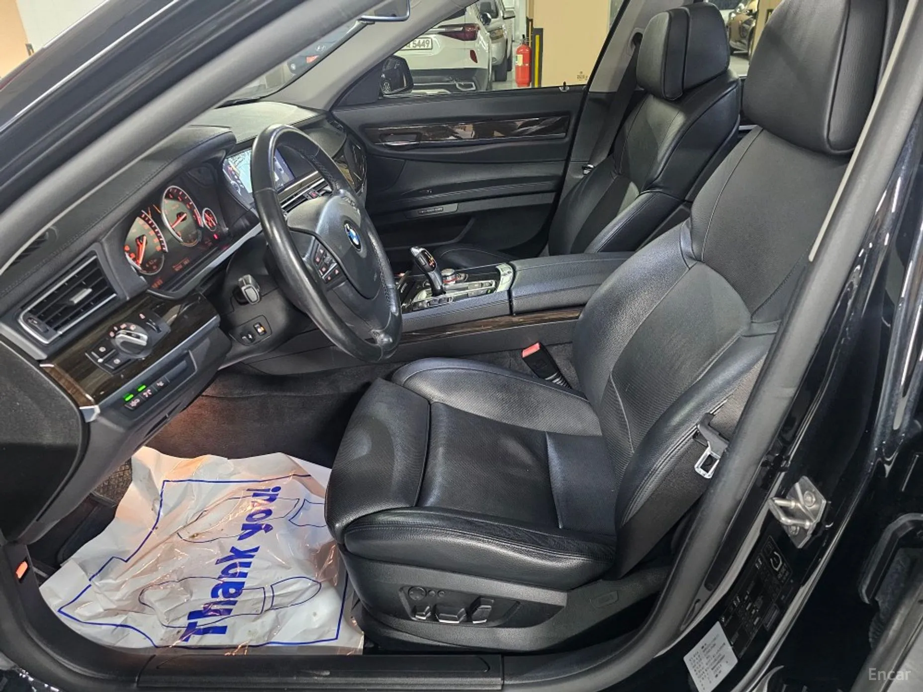 BMW 7 Series (F01) превью 7