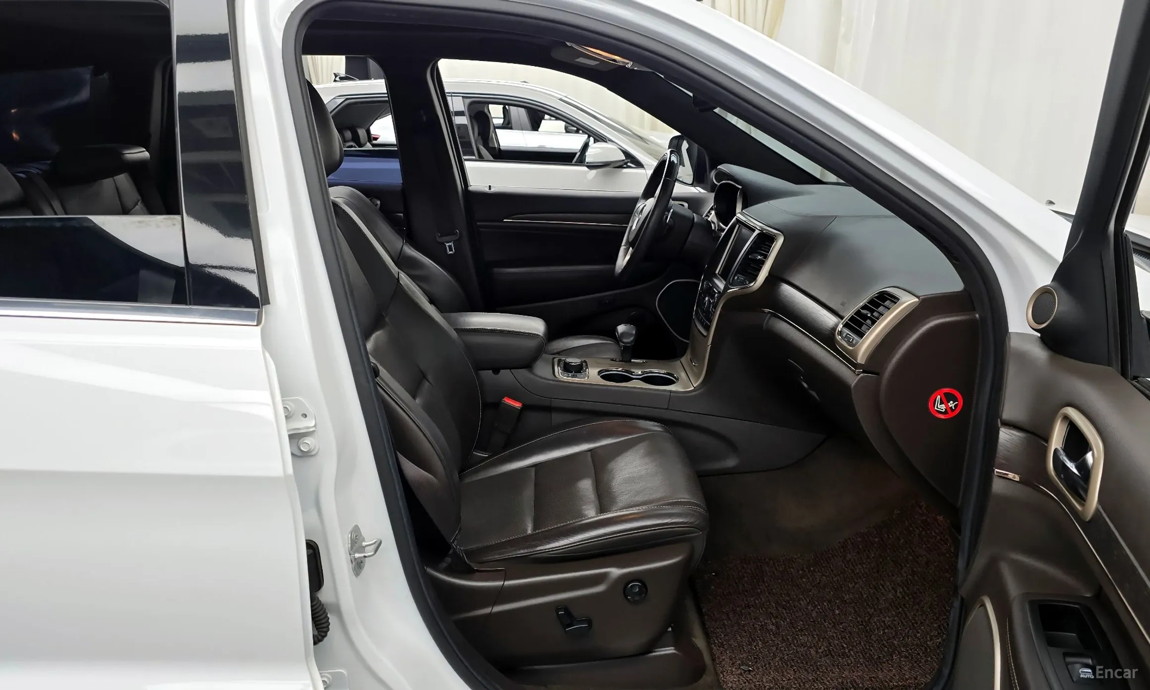 Jeep Grand Cherokee превью 11