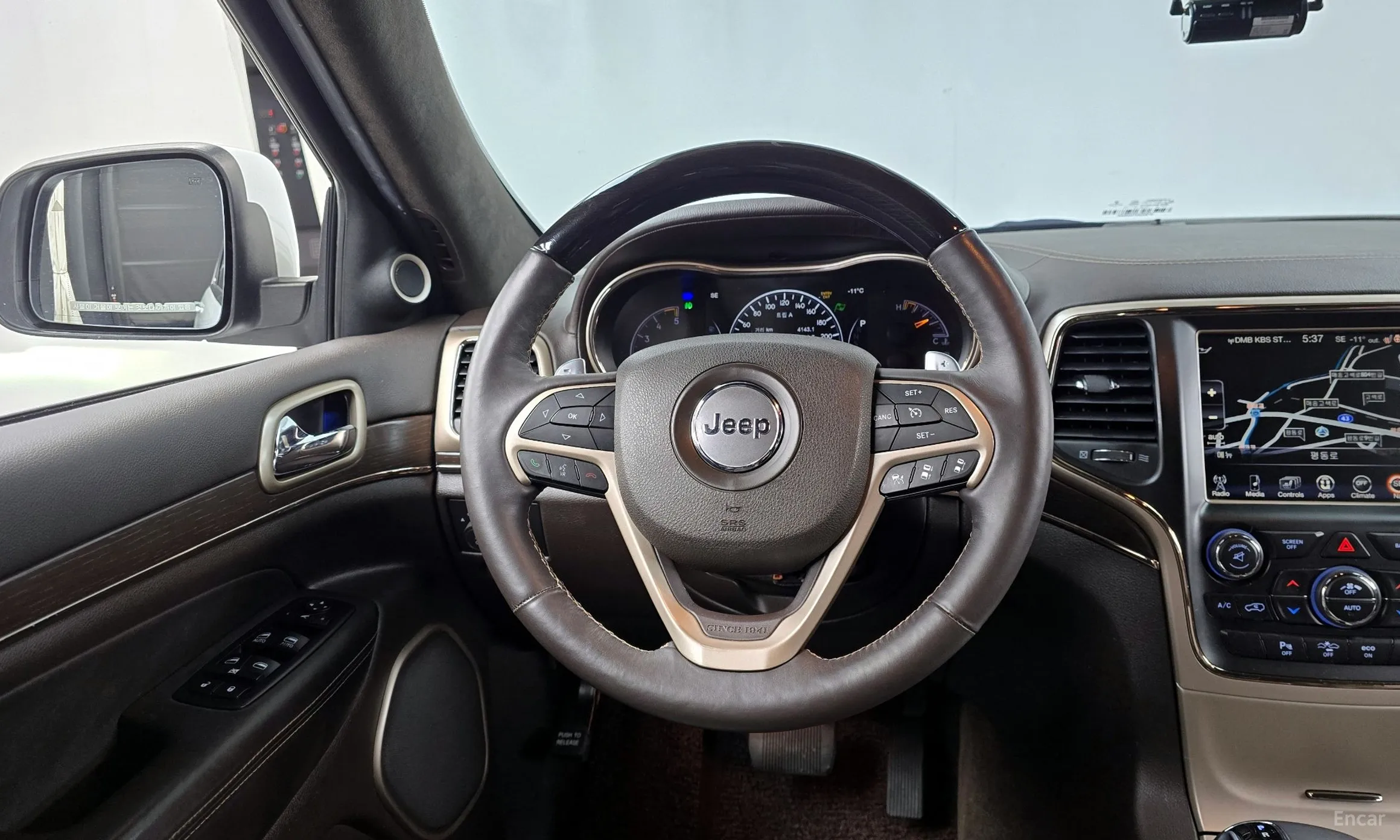 Jeep Grand Cherokee превью 13