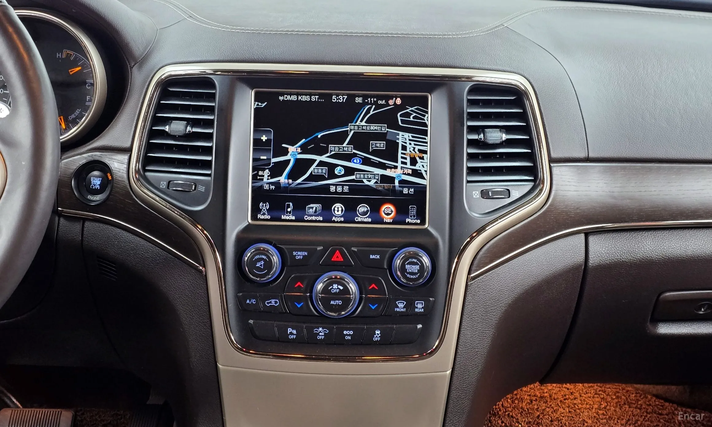 Jeep Grand Cherokee превью 14