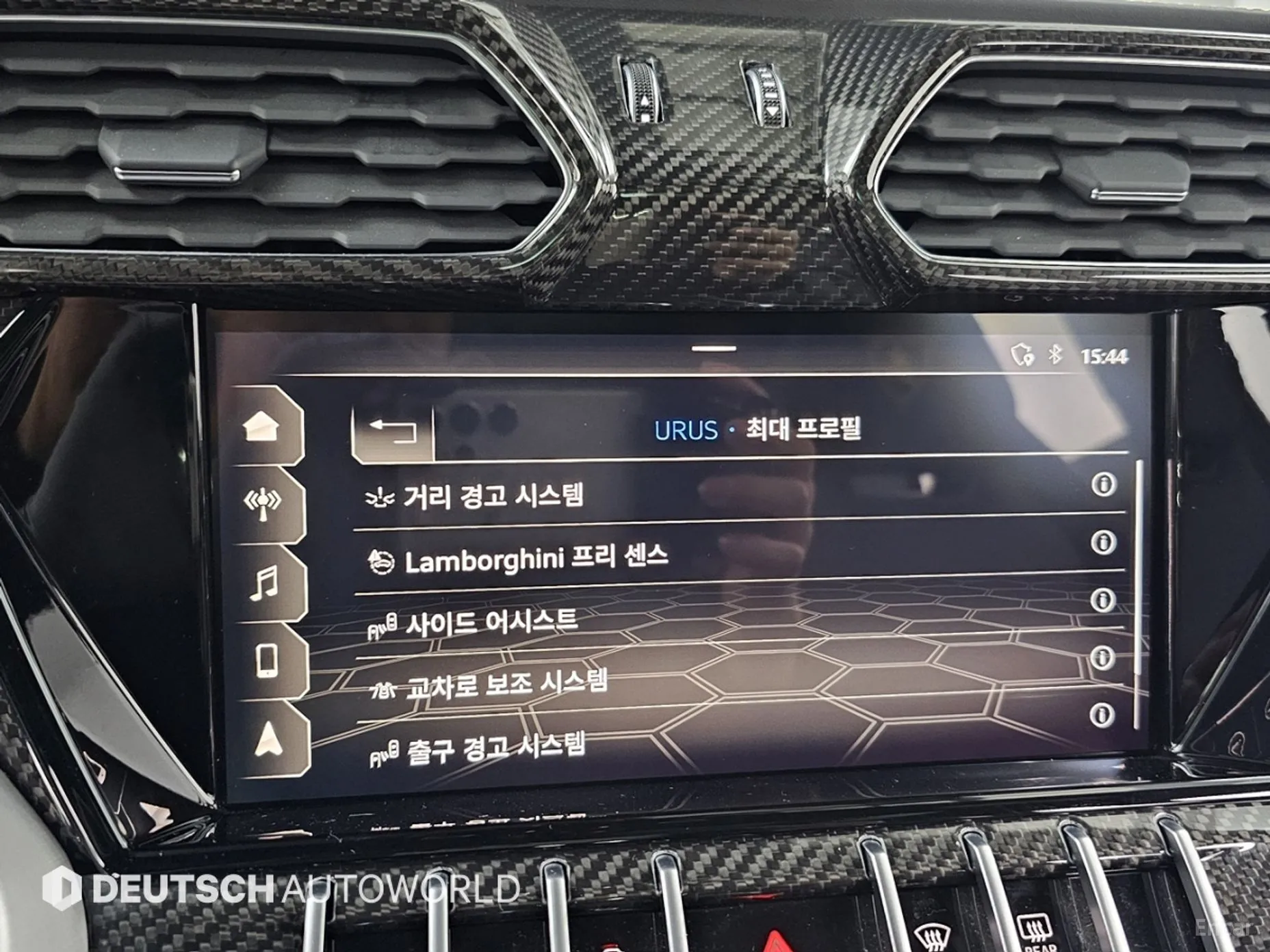 Lamborghini Urus превью 17