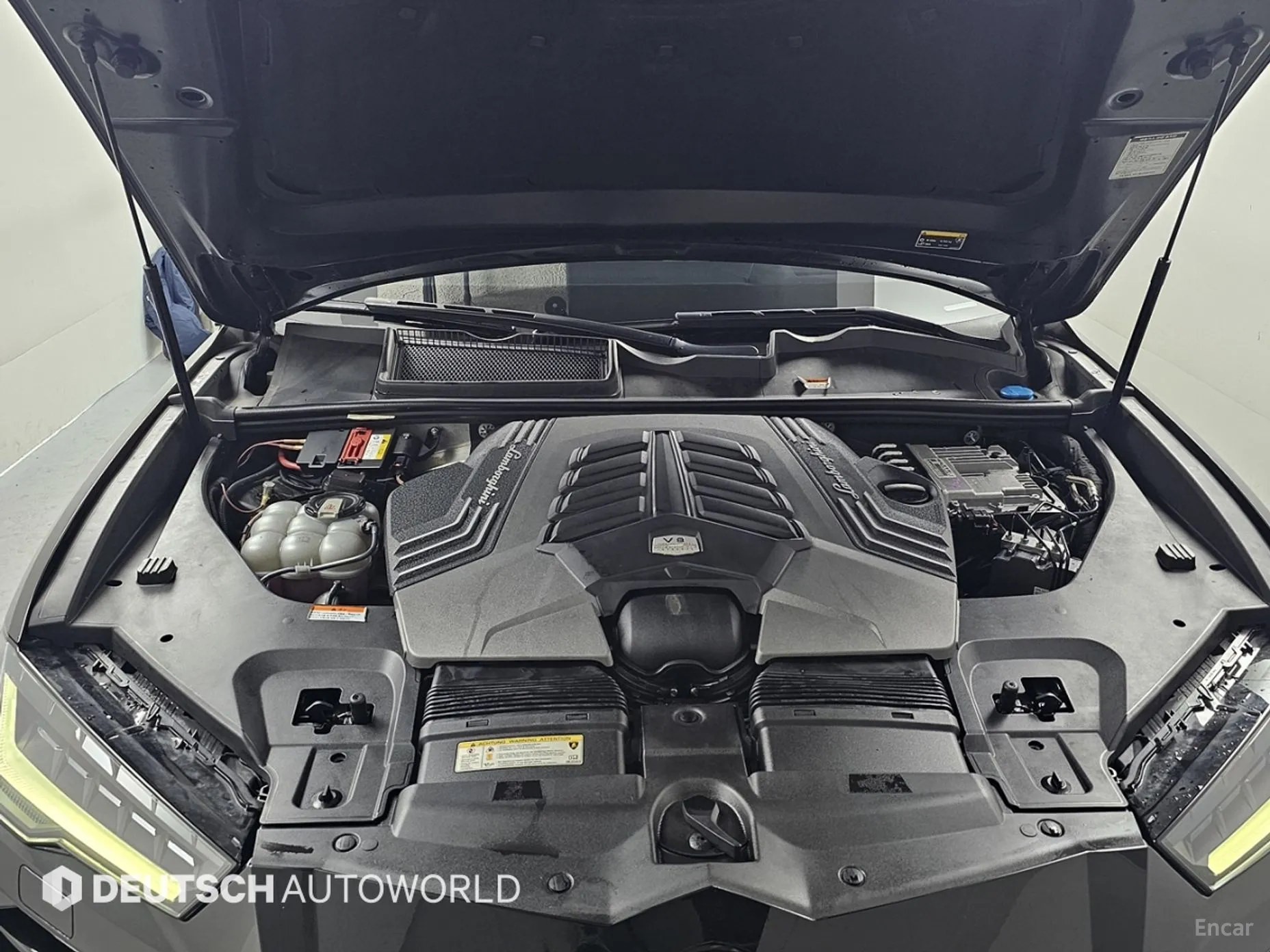 Lamborghini Urus превью 6