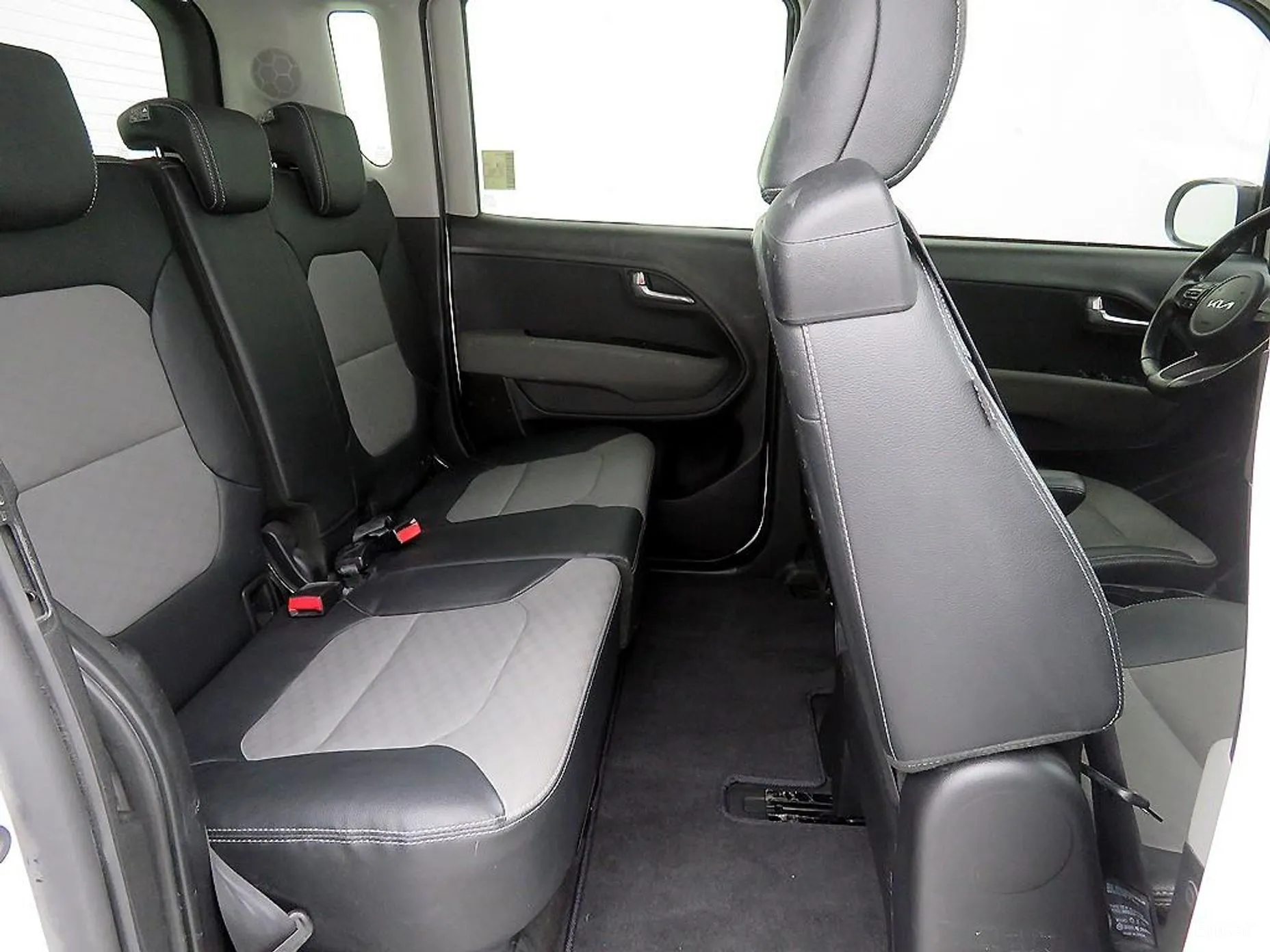 Kia Ray превью 7