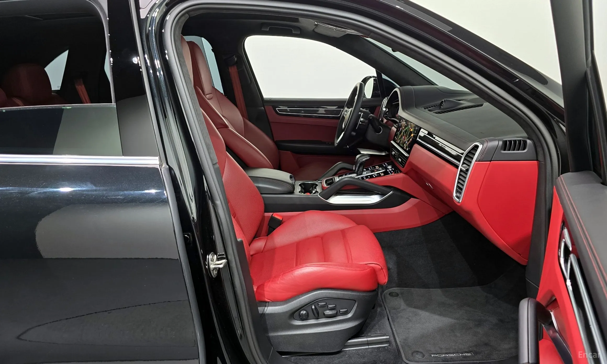 Porsche Cayenne (PO536) превью 11