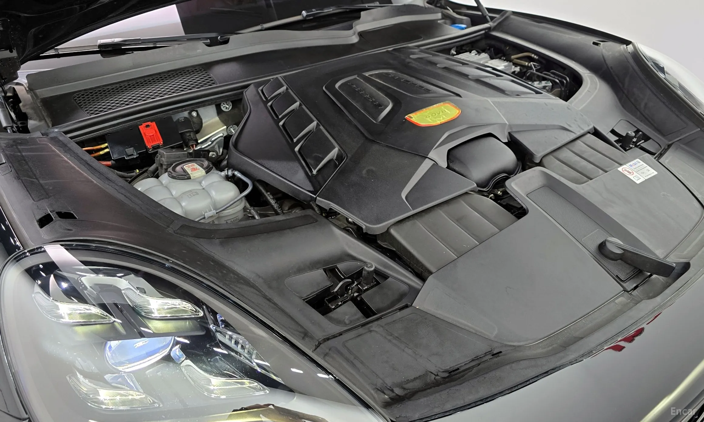 Porsche Cayenne (PO536) превью 6