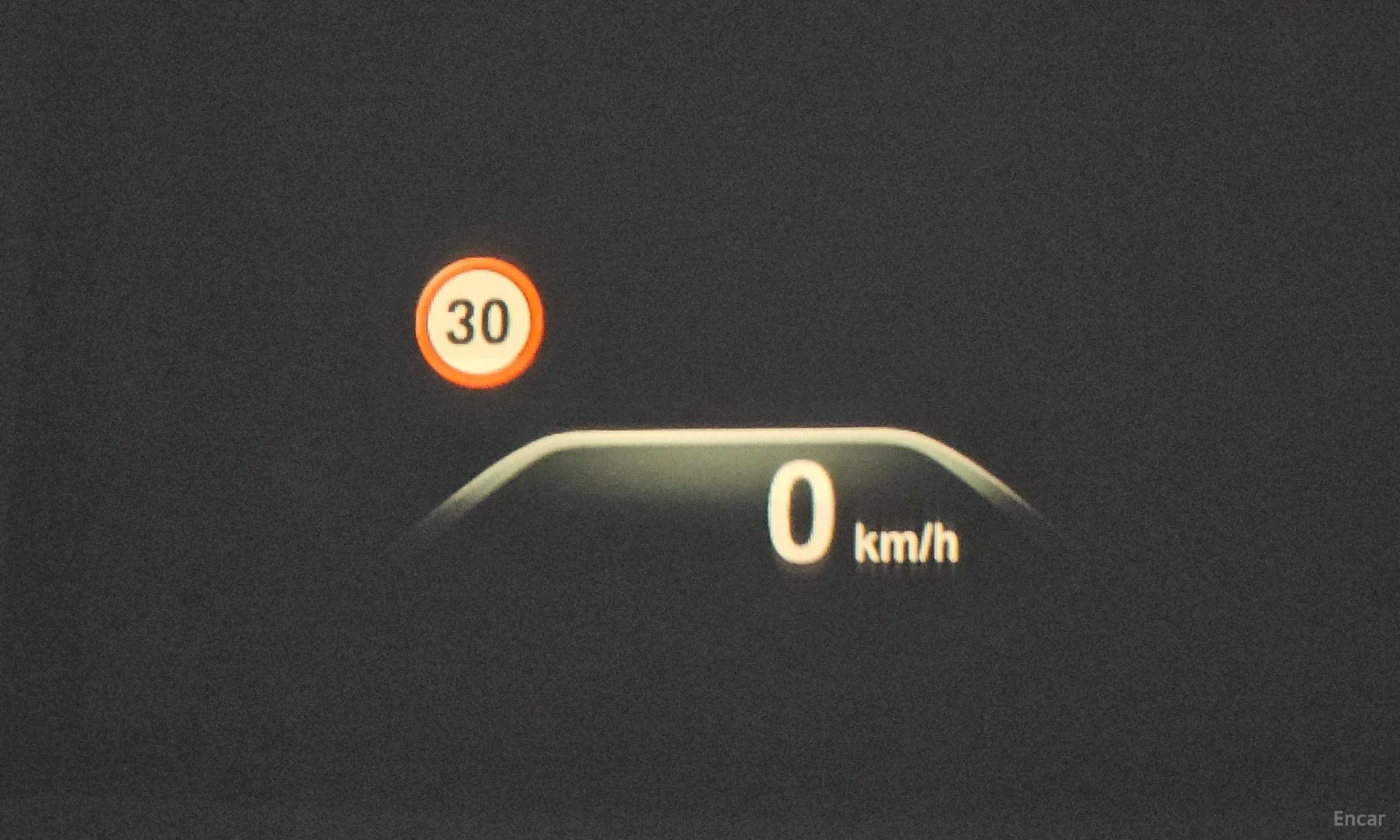 BMW 5 Series (G30) превью 16