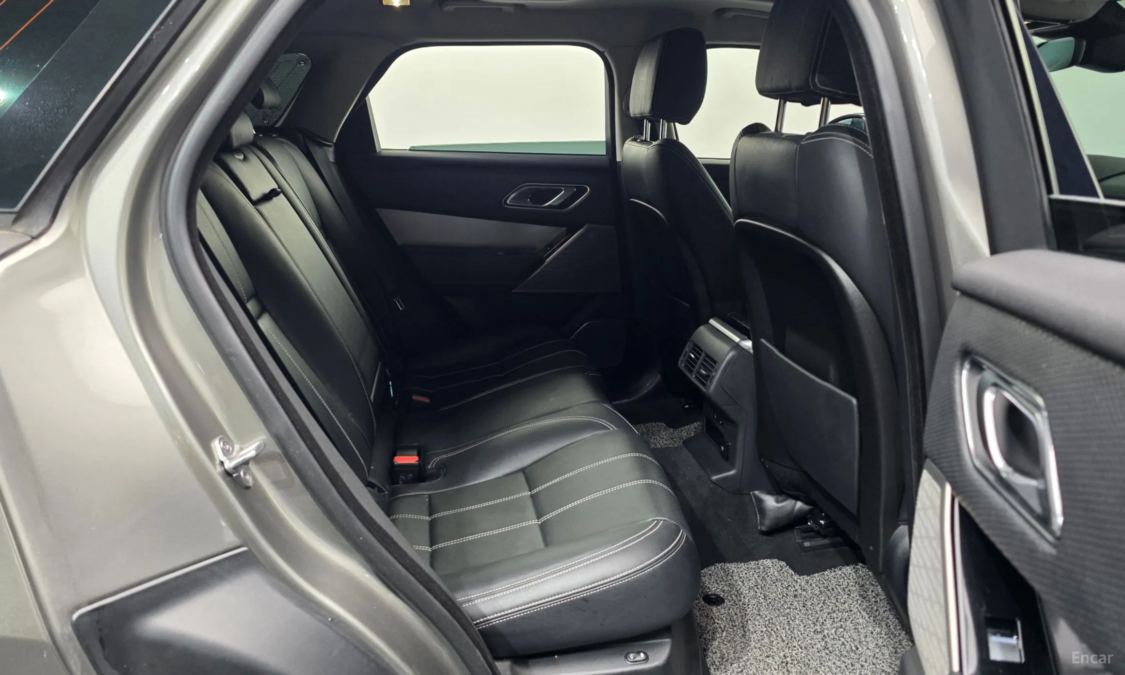 Land Rover Range Rover Bella превью 12
