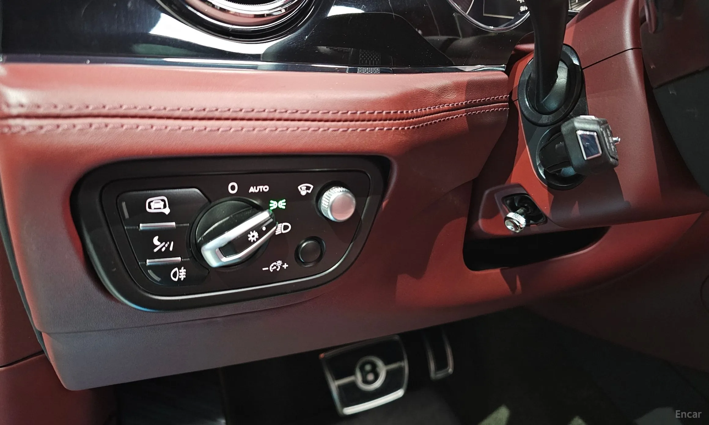 Bentley Bentayga превью 14