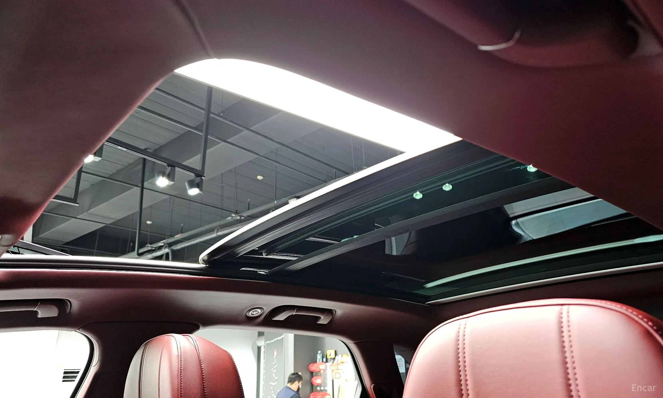 Bentley Bentayga превью 17