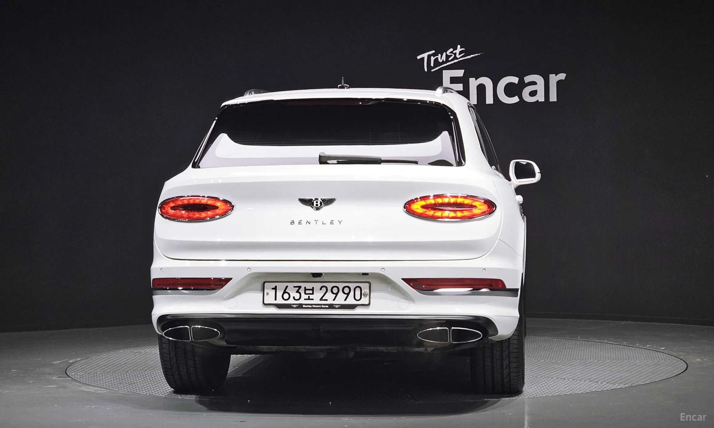 Bentley Bentayga превью 4