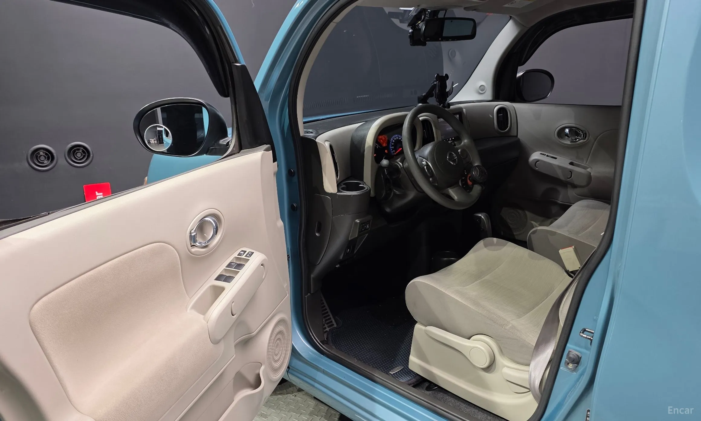 Nissan Cube превью 10