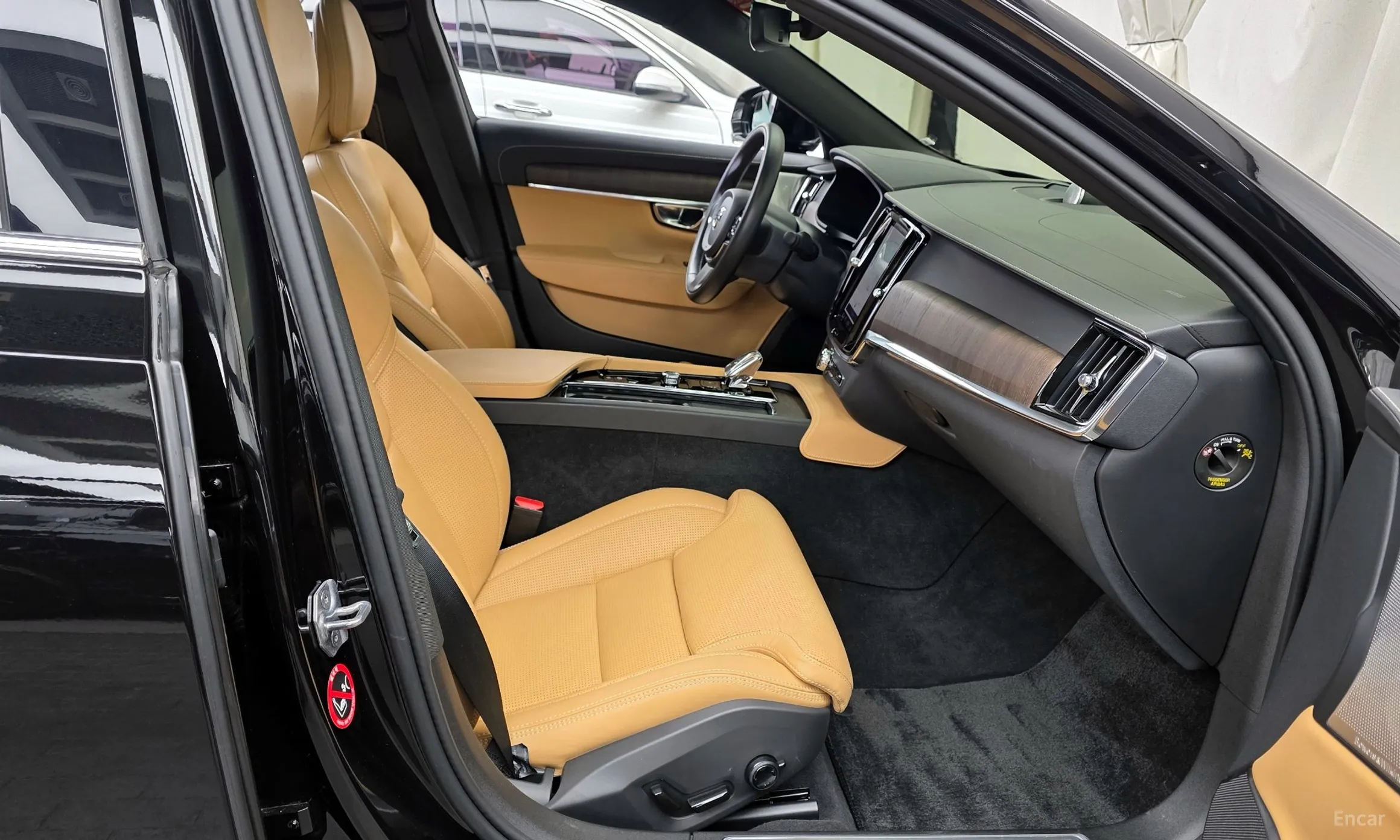 Volvo S90 превью 11