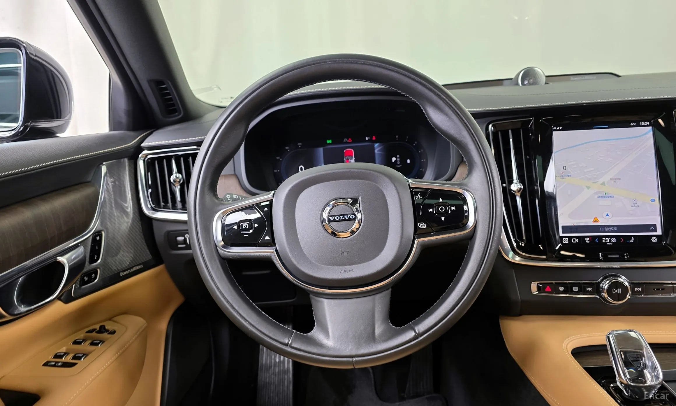 Volvo S90 превью 13