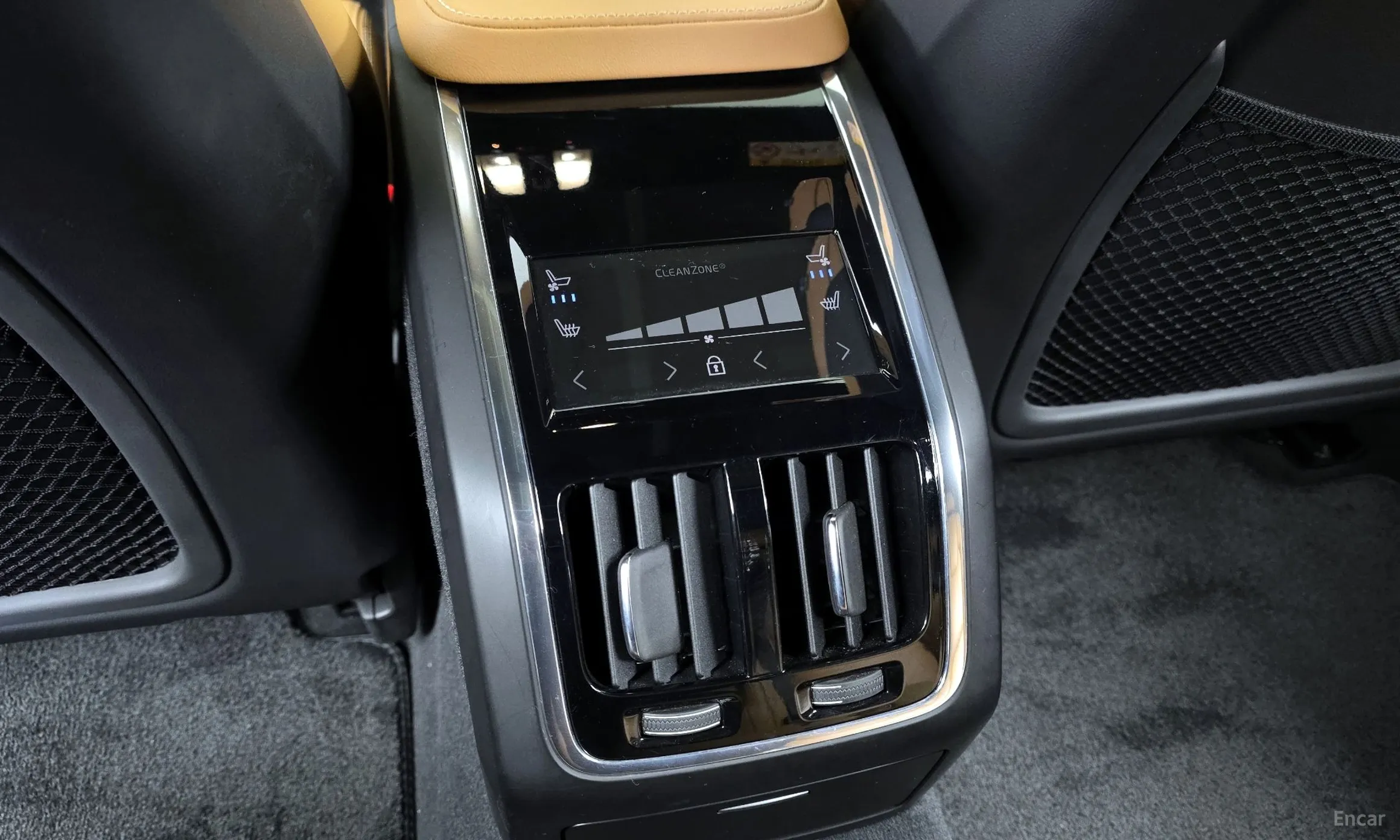 Volvo S90 превью 18