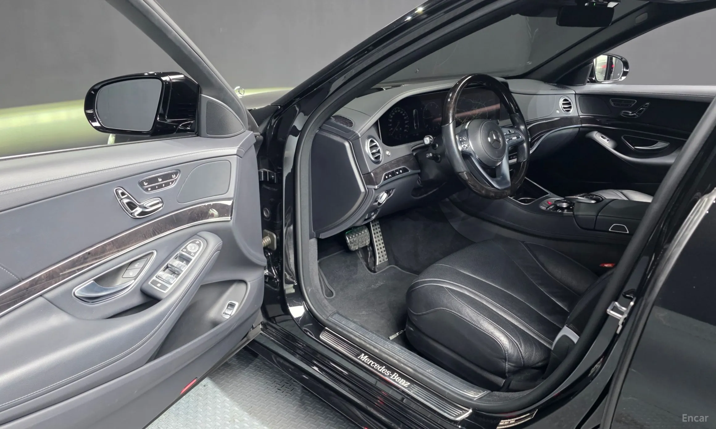 Mercedes Benz S-Class W222 превью 10