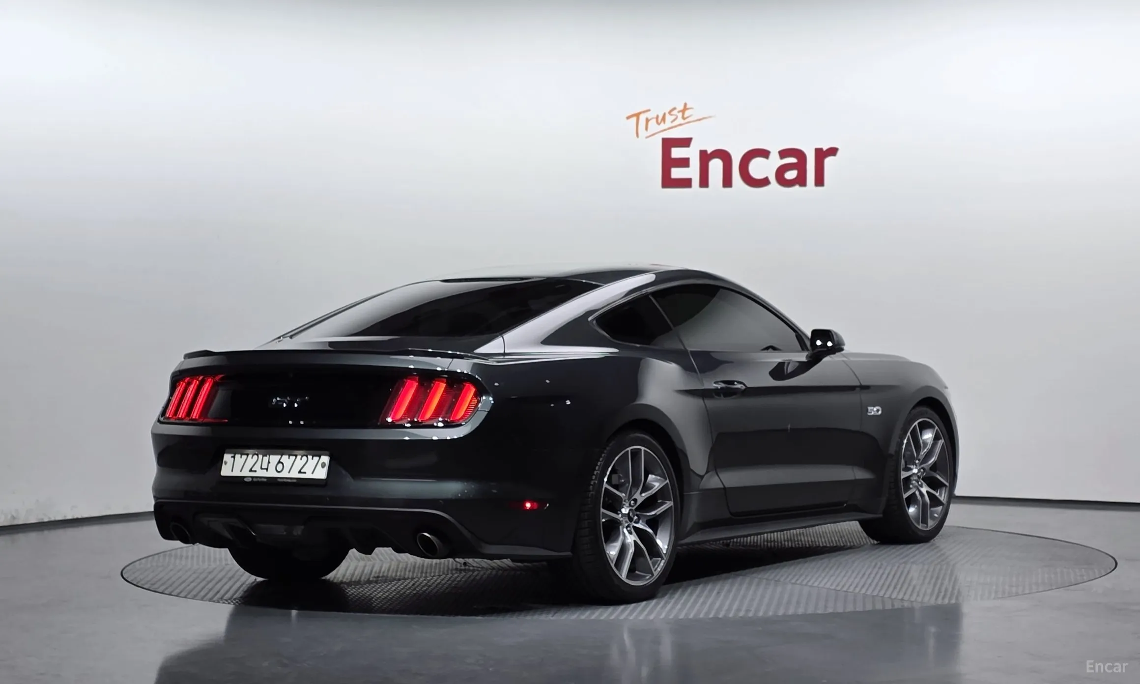 Ford Mustang превью 2
