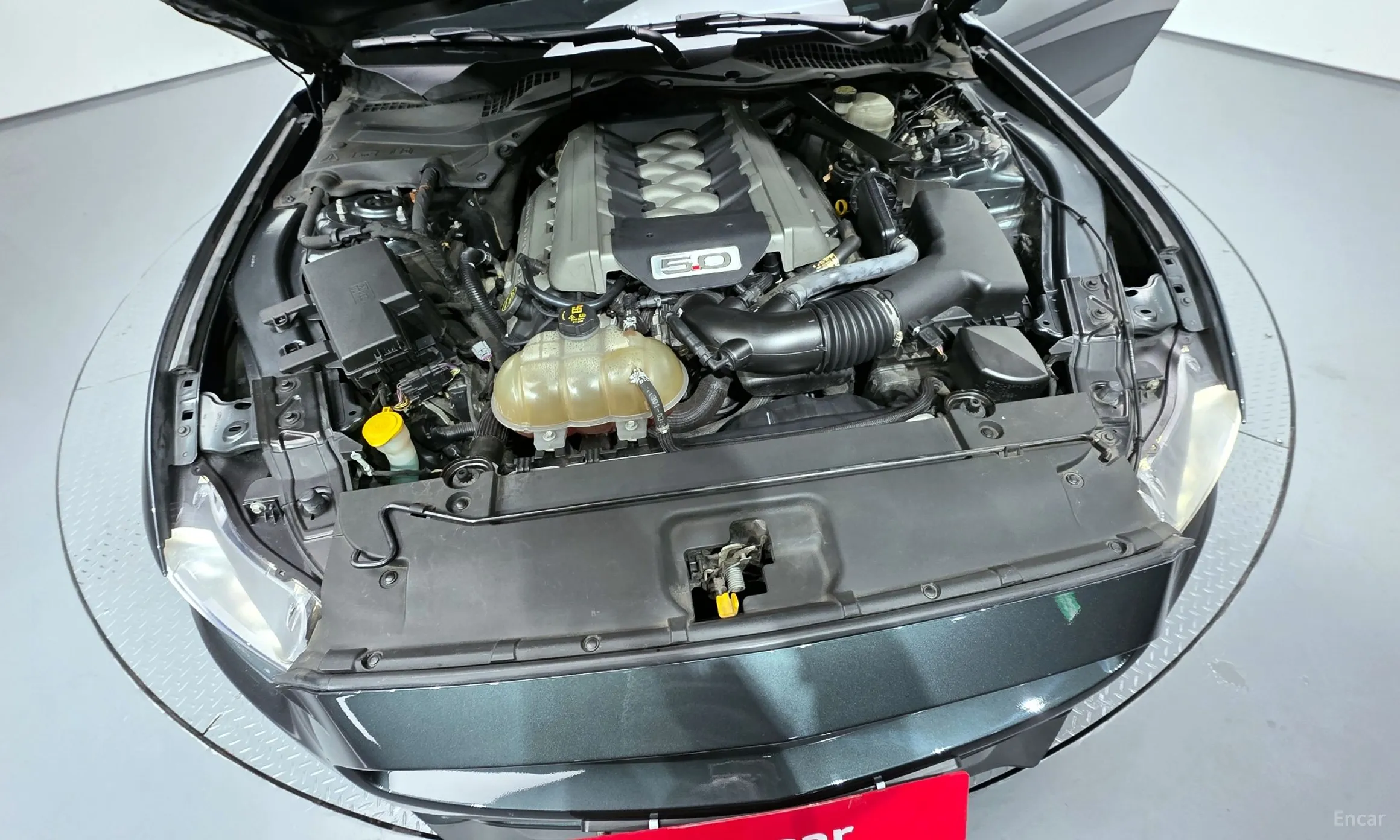 Ford Mustang превью 6