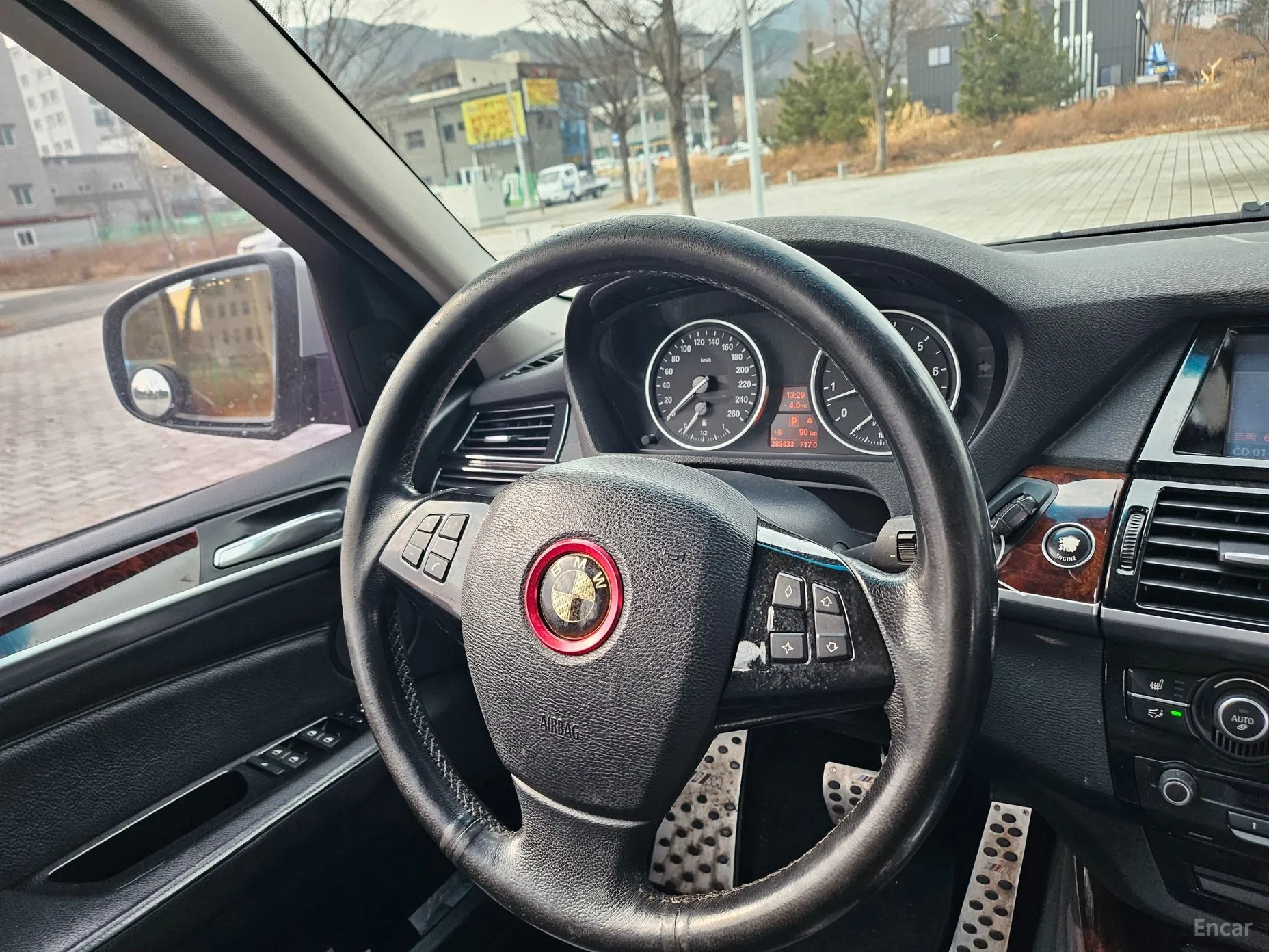BMW X5 (E70) превью 17