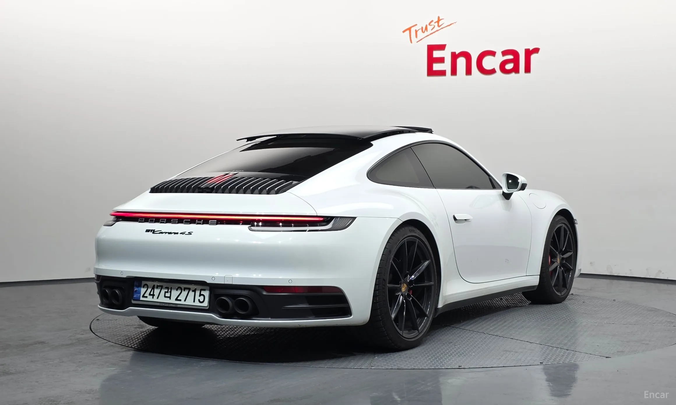 Porsche 911 (992) превью 2