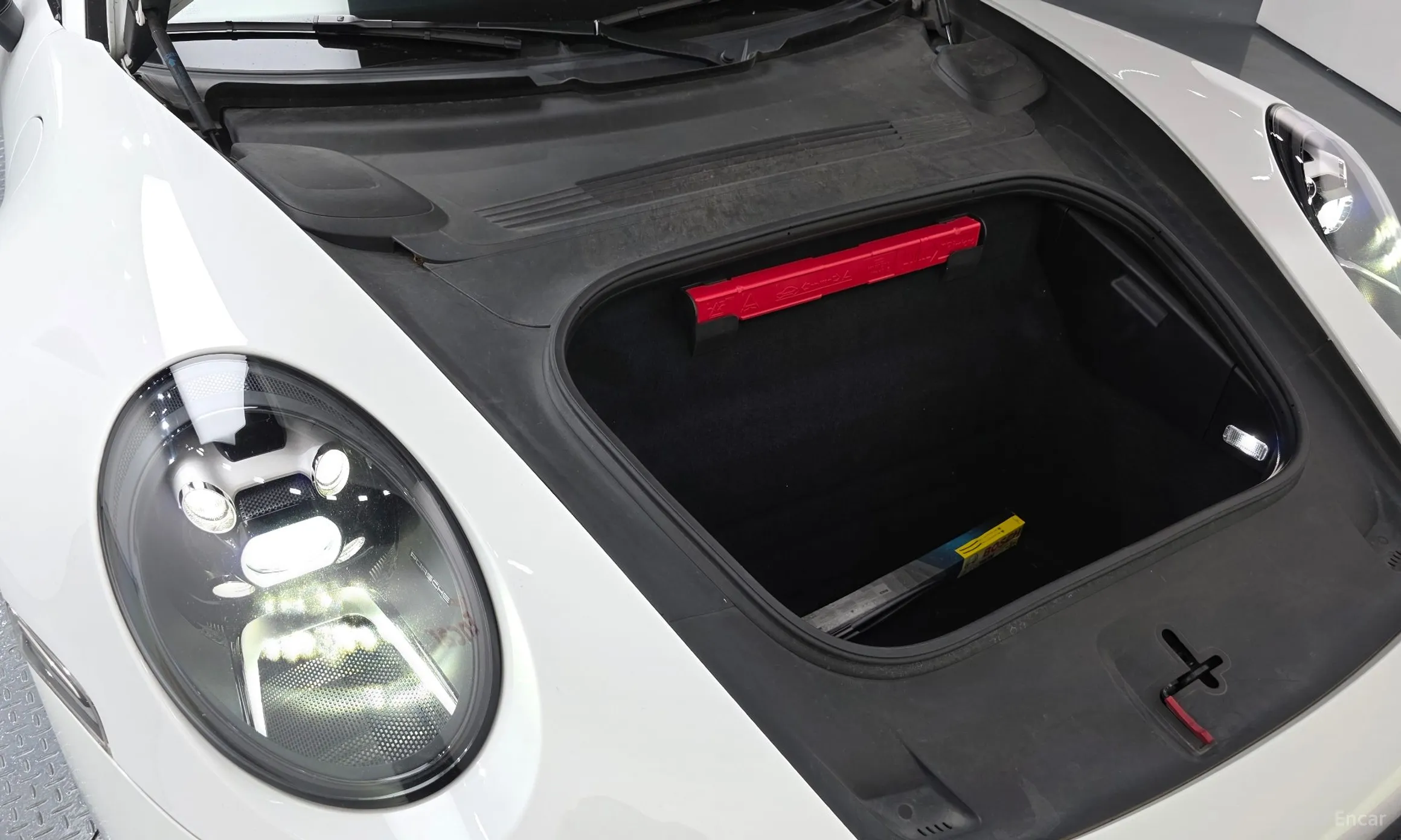 Porsche 911 (992) превью 6