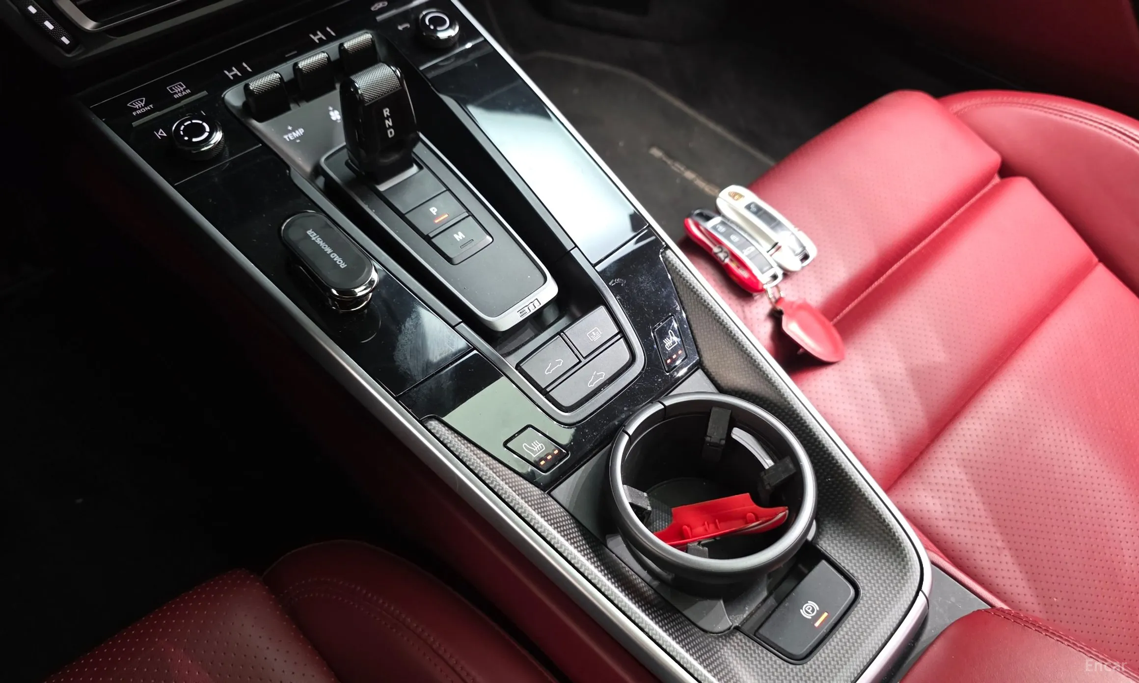 Porsche 911 (992) превью 9