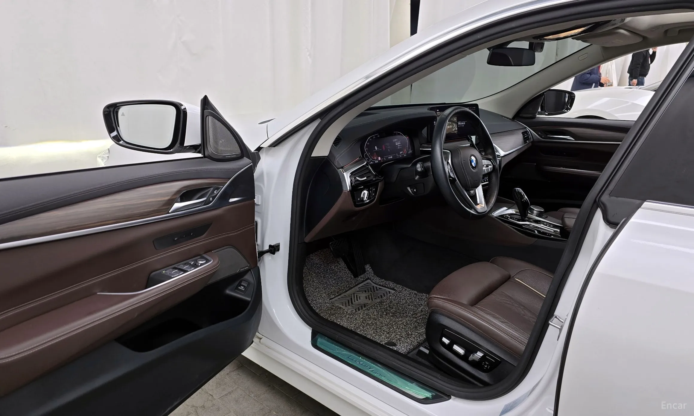BMW 6-Series GT (G32) превью 10