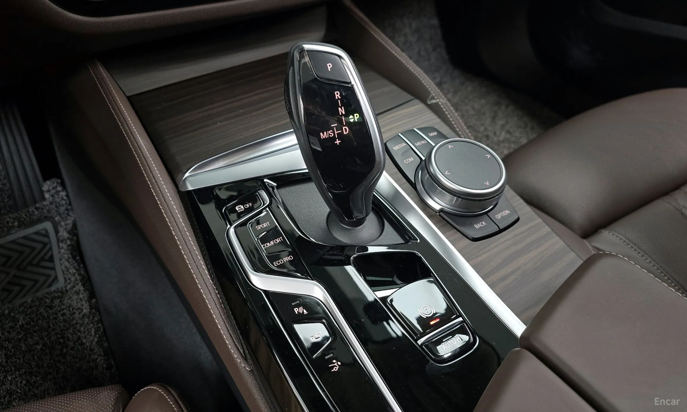 BMW 6-Series GT (G32) превью 9