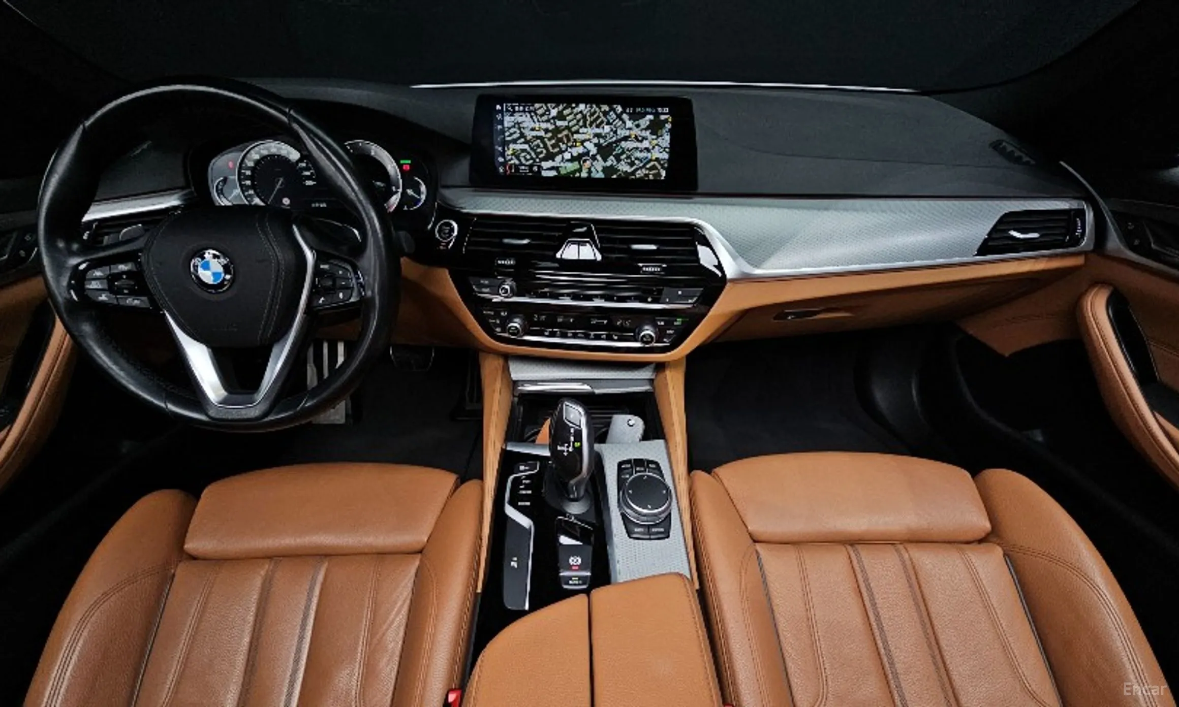 BMW 5 Series (G30) превью 7