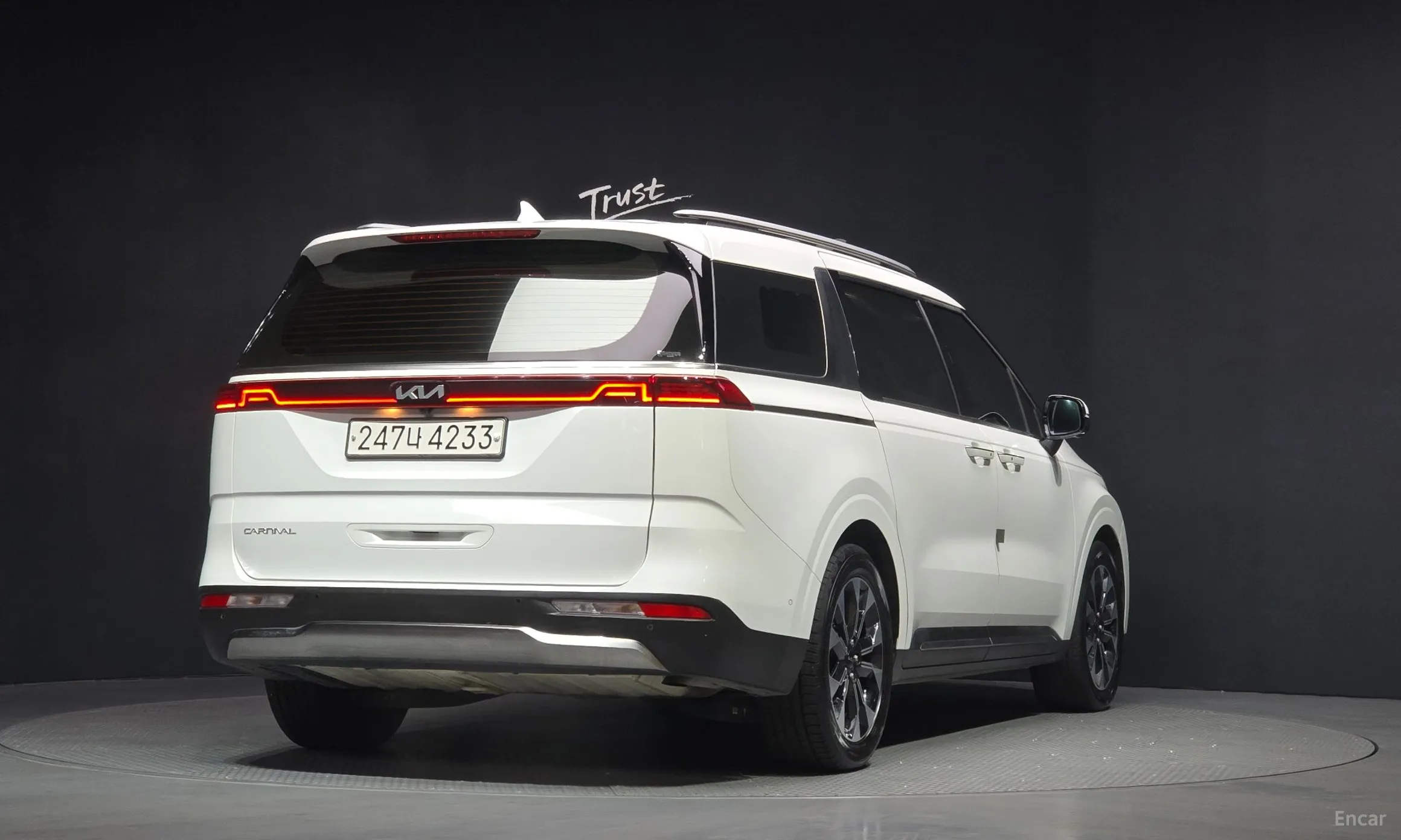 Kia Carnival Gen 4 превью 2