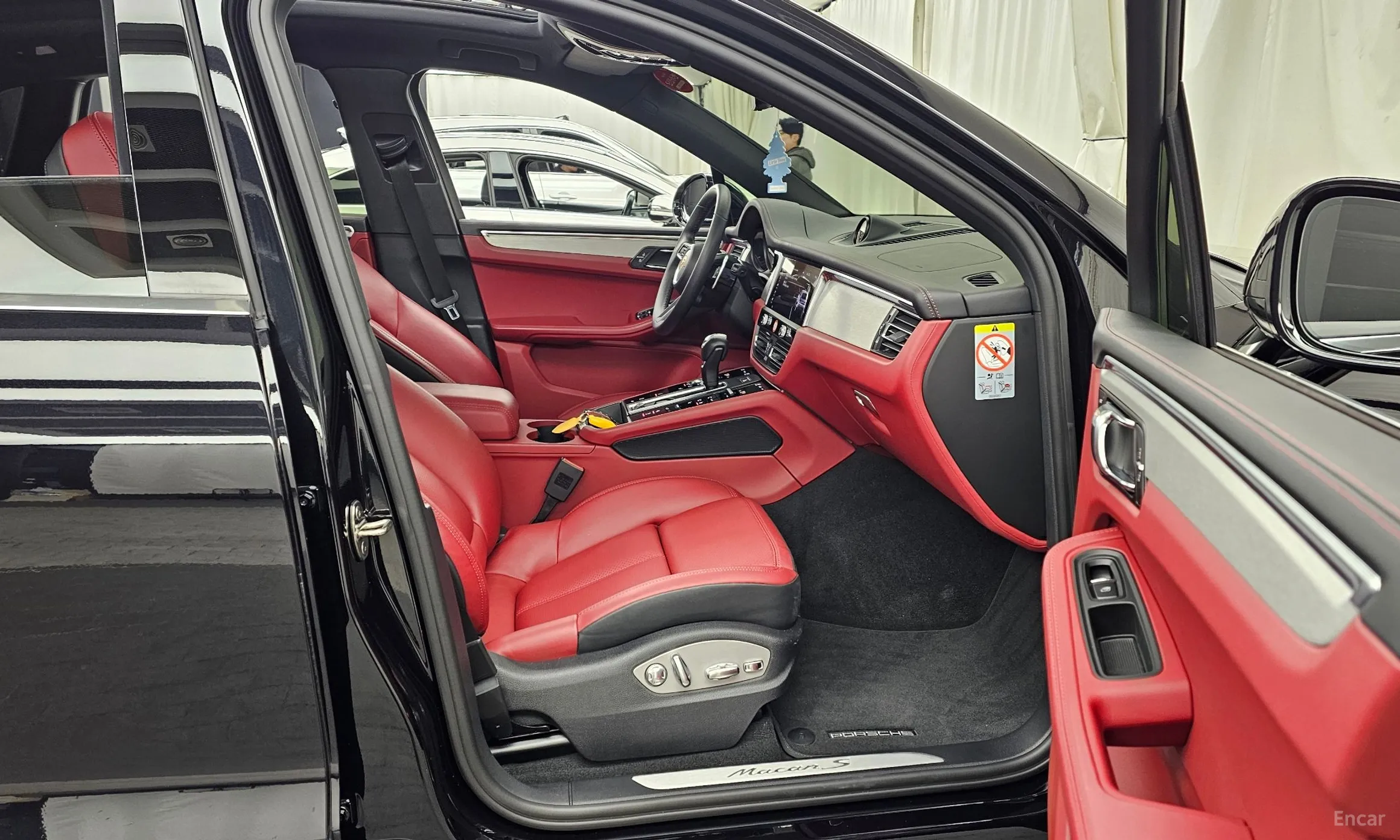 Porsche Macan превью 11