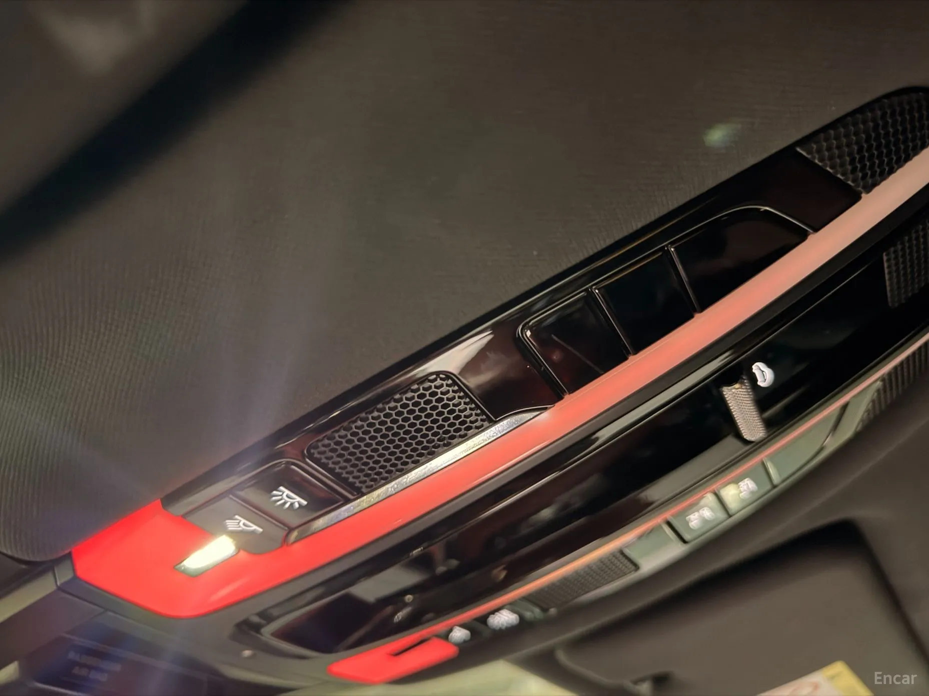Porsche Cayenne (PO536) превью 14