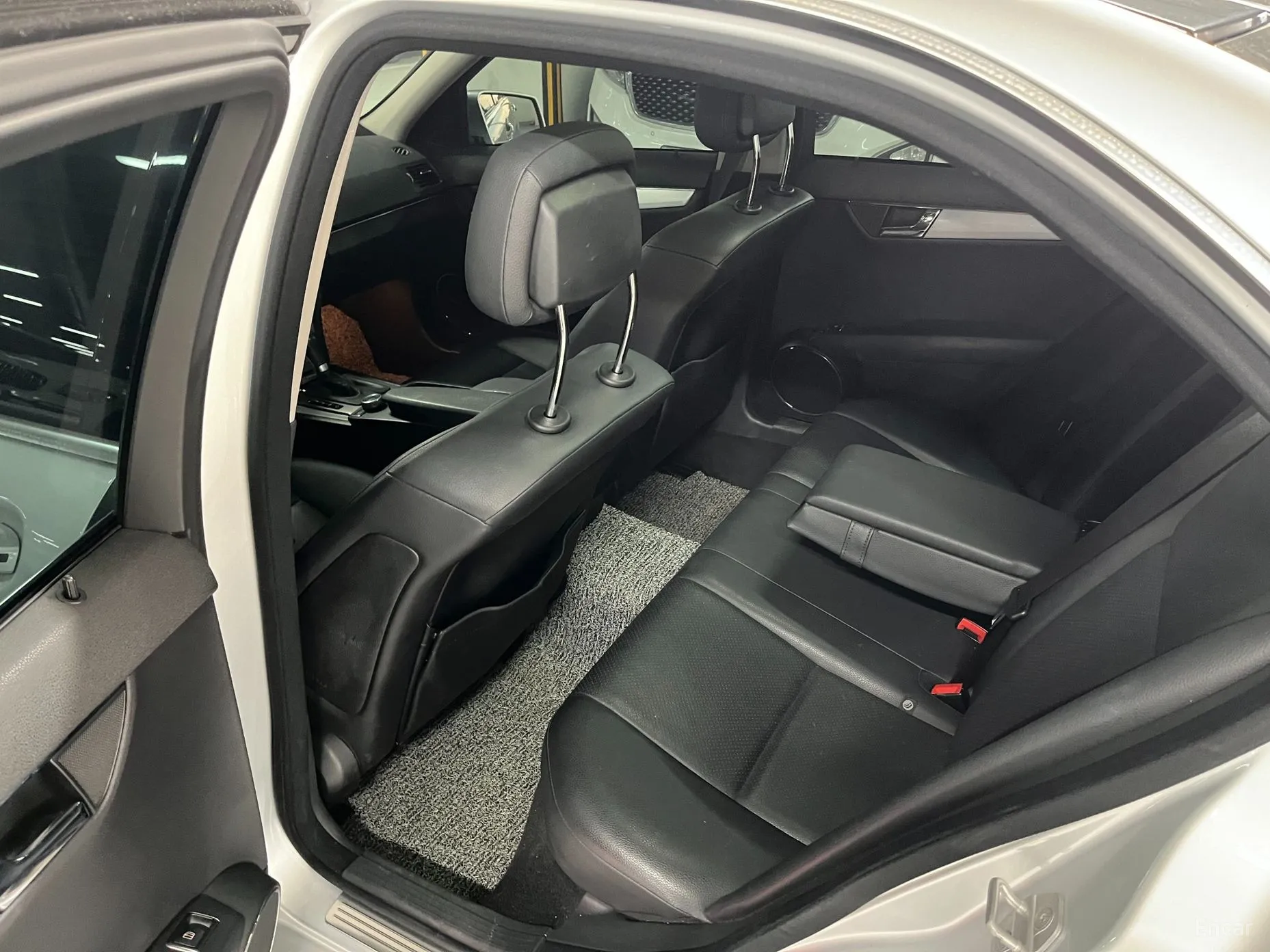 Mercedes Benz C-Class W204 превью 17