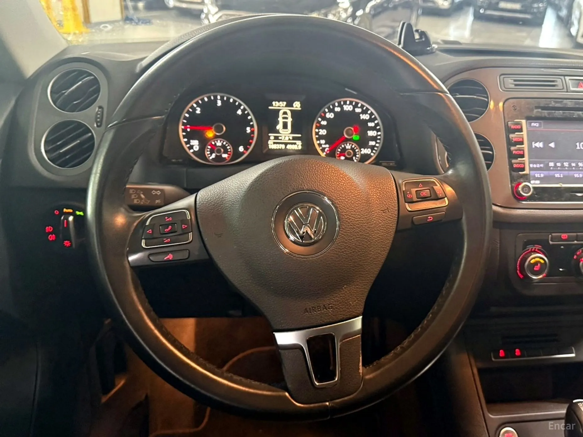 Volkswagen New Tiguan превью 10