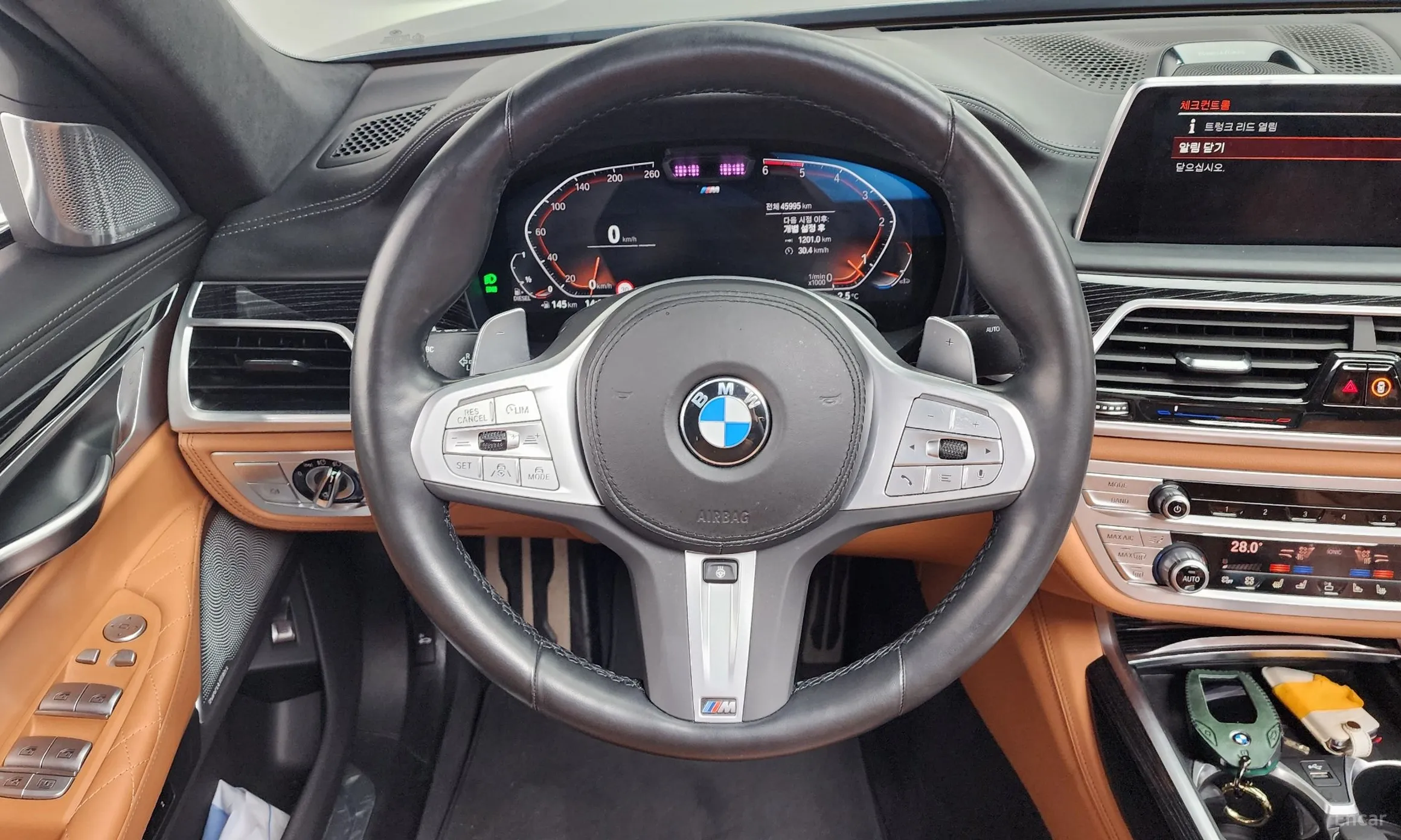 BMW 7 Series (G11) превью 13