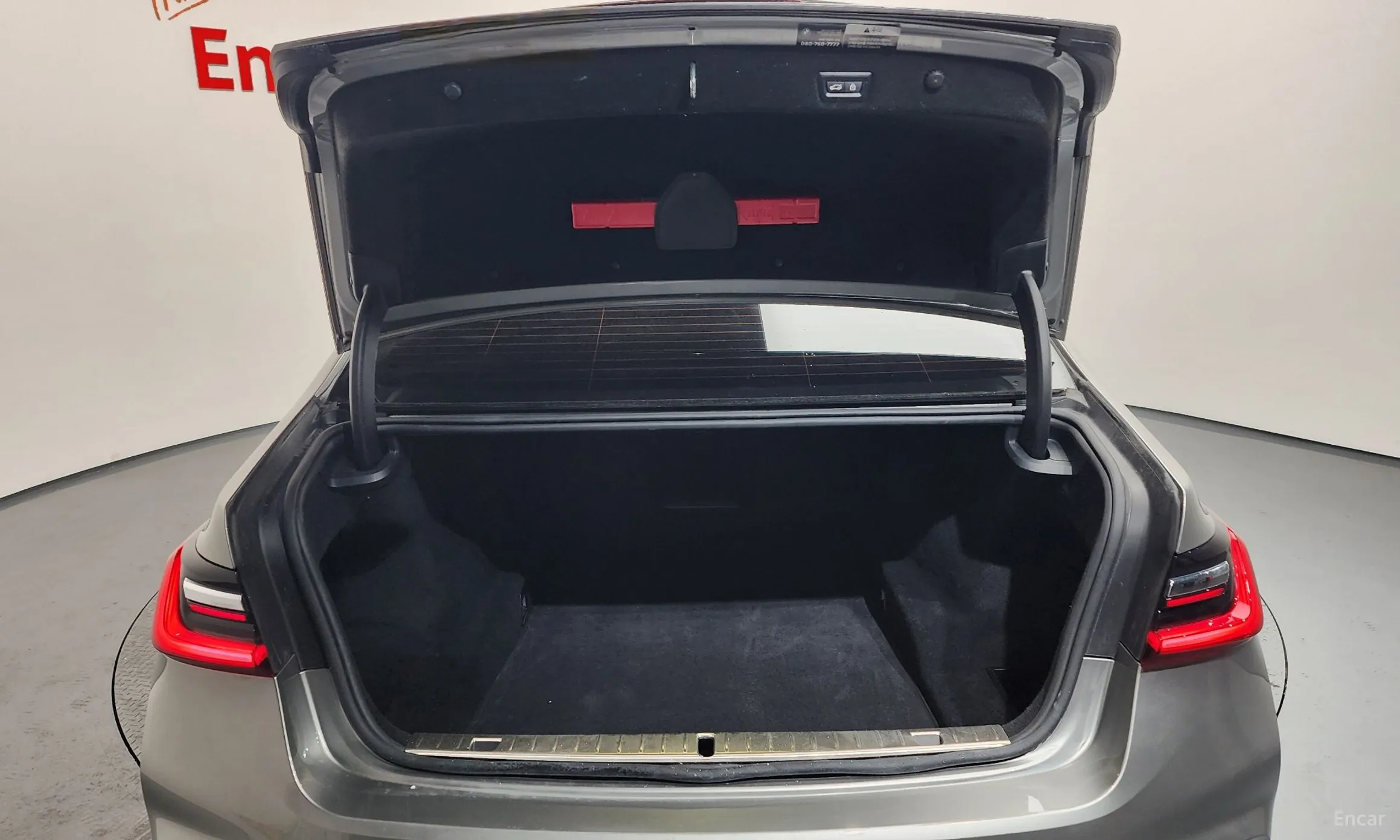 BMW 7 Series (G11) превью 20